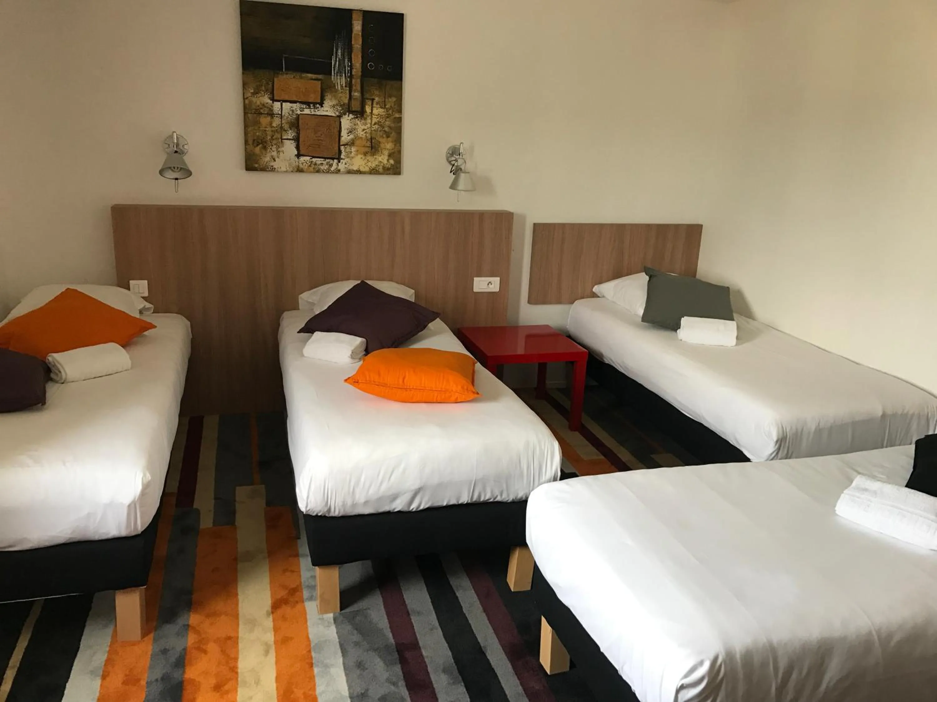 Photo of the whole room, Bed in Kyriad Direct Agen