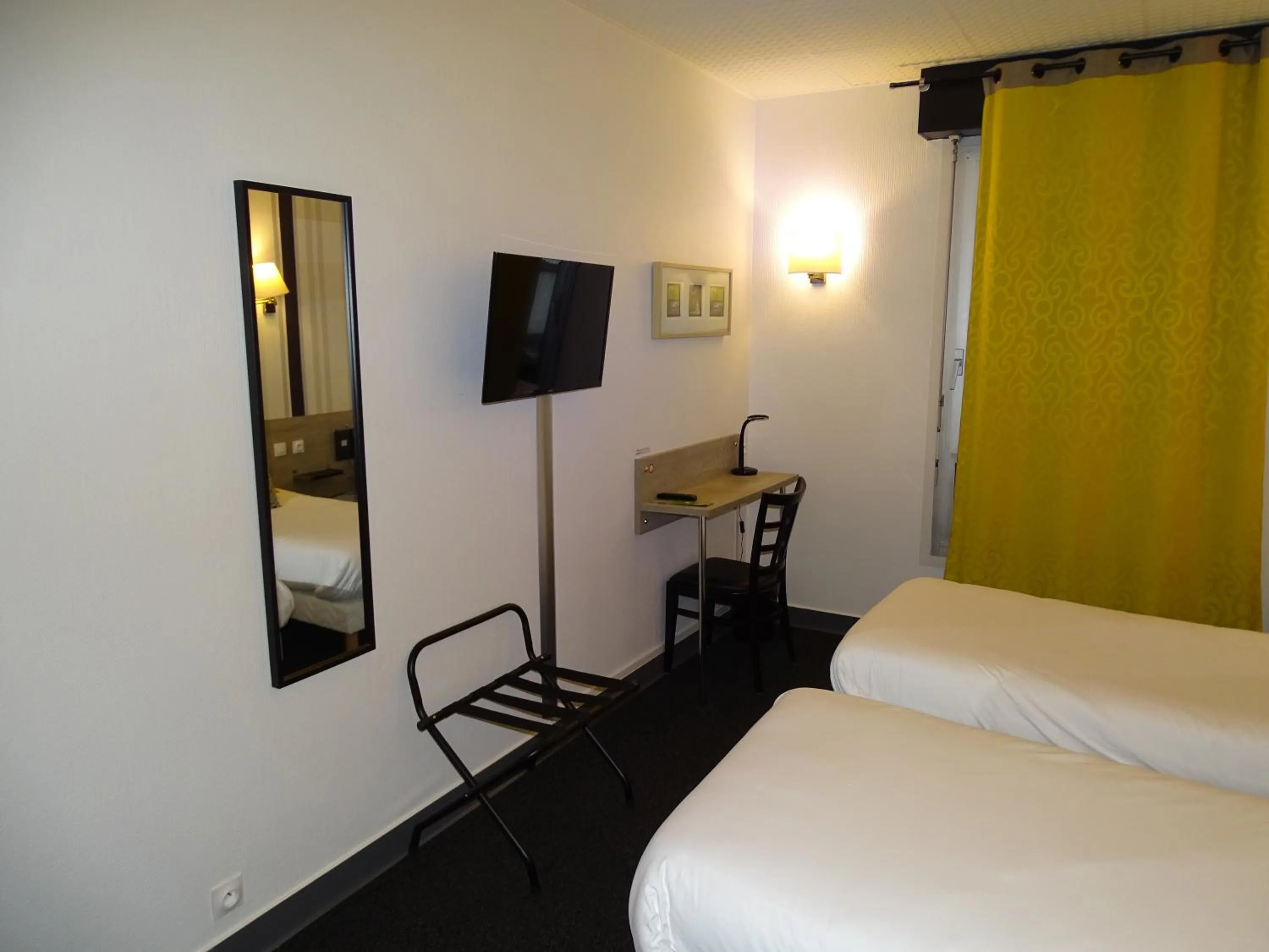 Bedroom, Bed in Sure Hotel by Best Western Angouleme