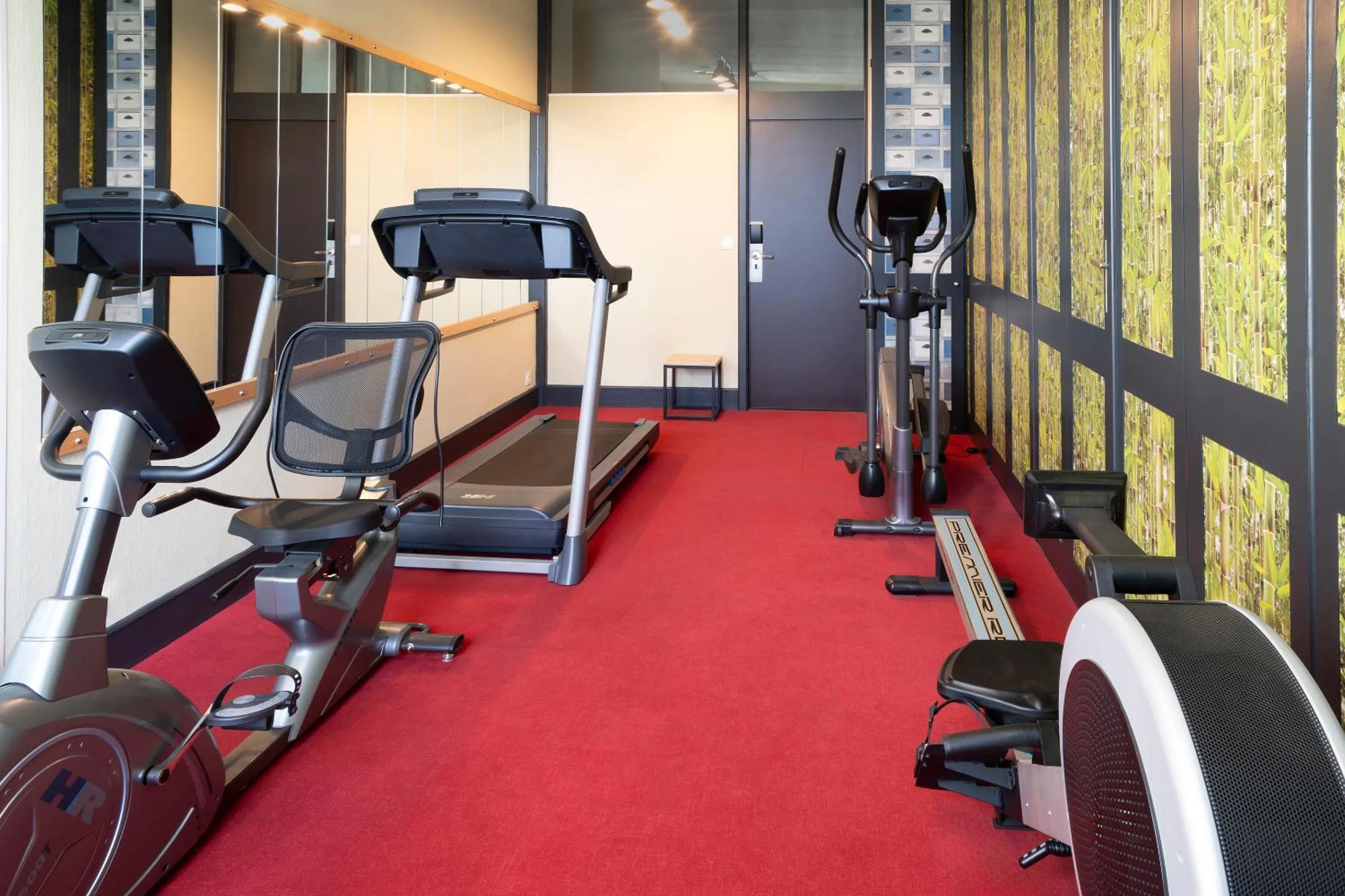 Fitness centre/facilities in Sure Hotel by Best Western Angouleme