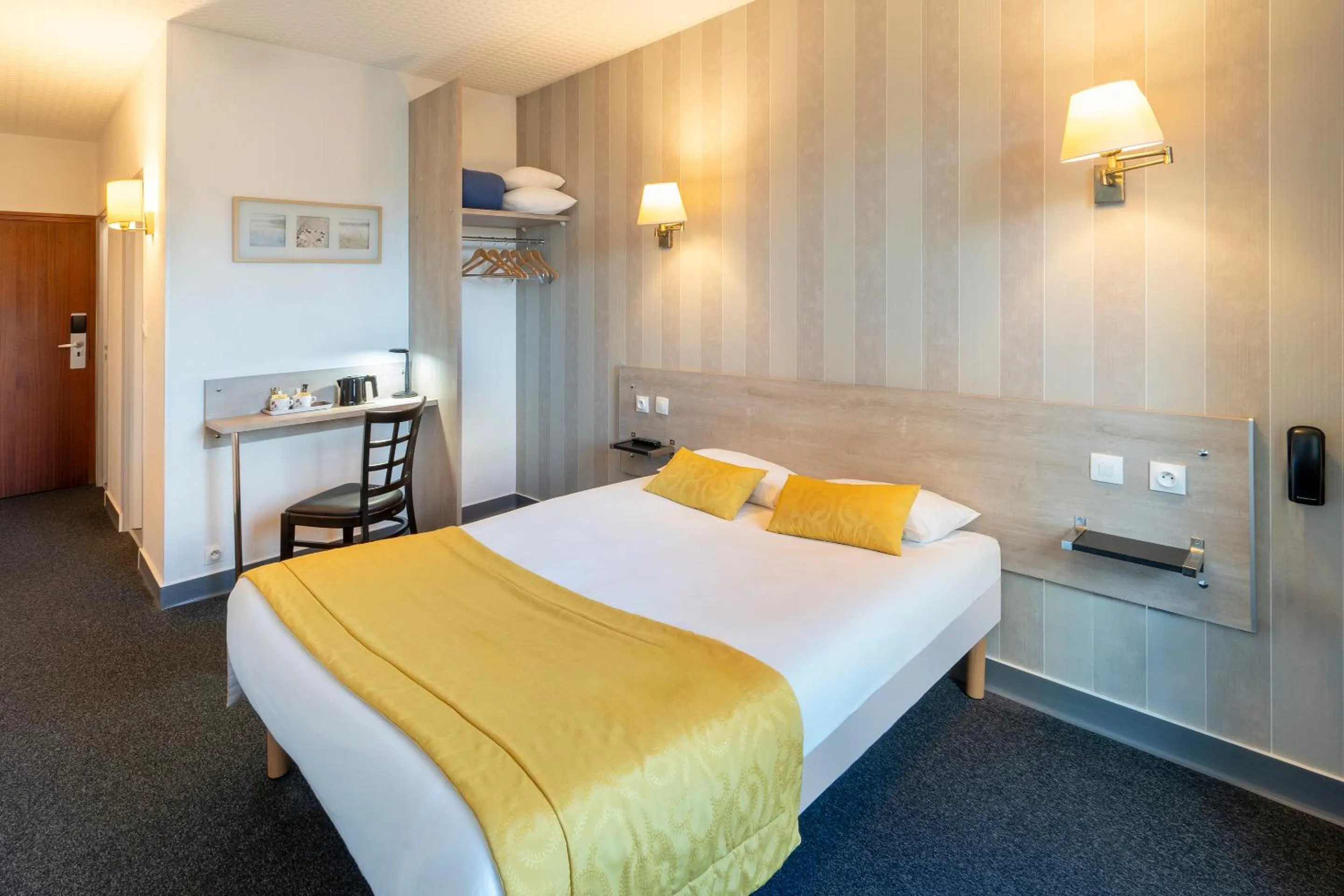 Bed in Sure Hotel by Best Western Angouleme