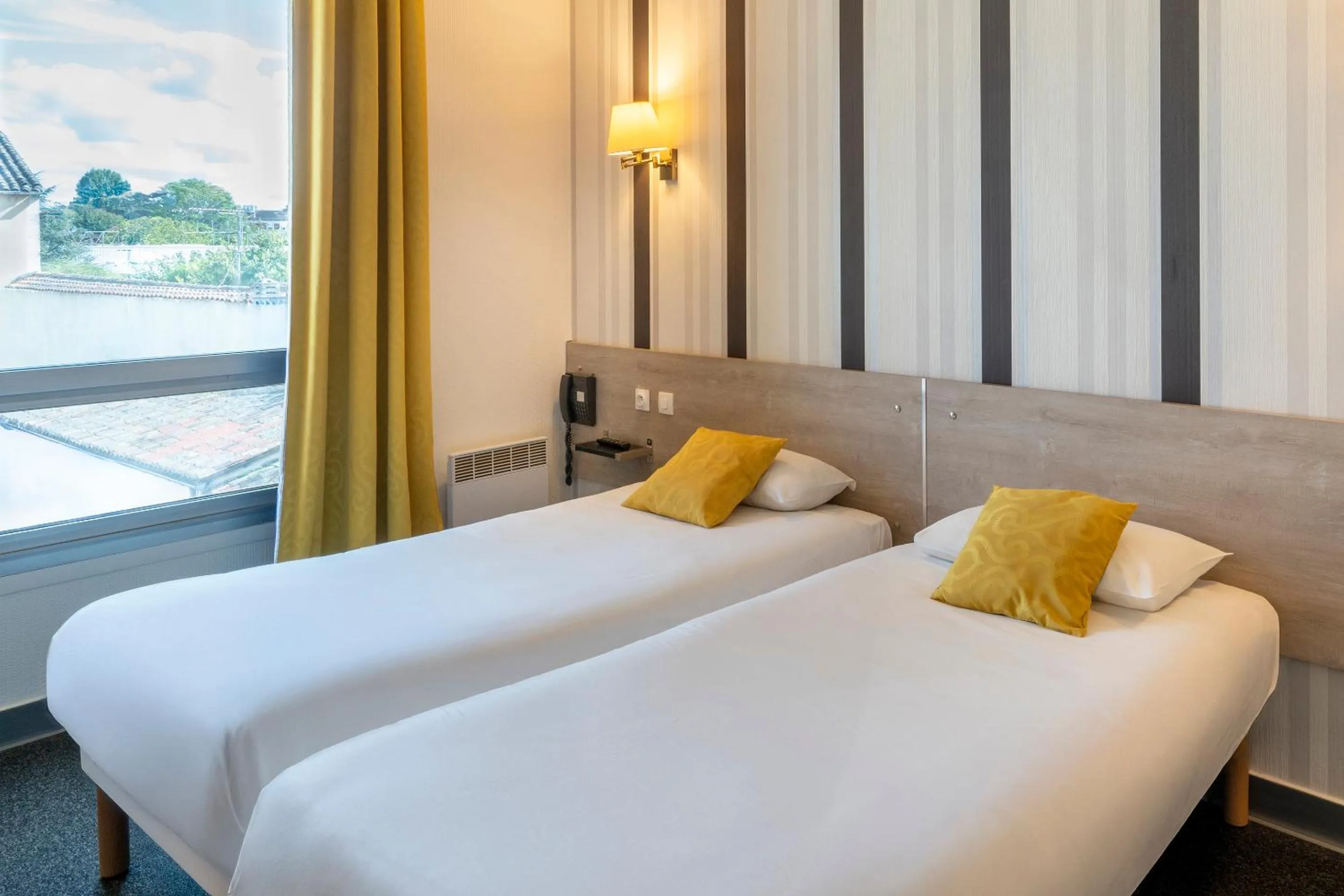 Bed in Sure Hotel by Best Western Angouleme