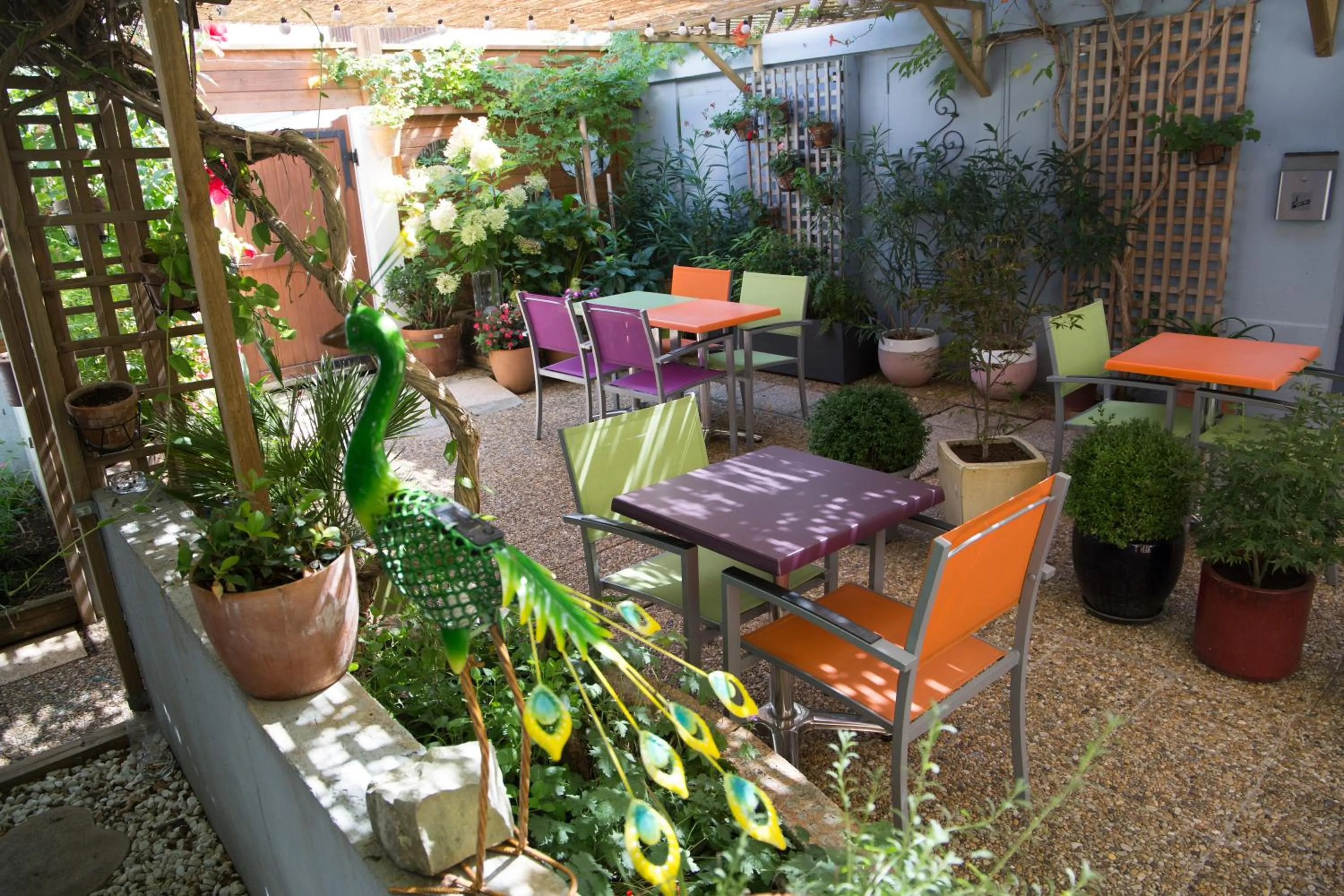 Patio in Sure Hotel by Best Western Angouleme