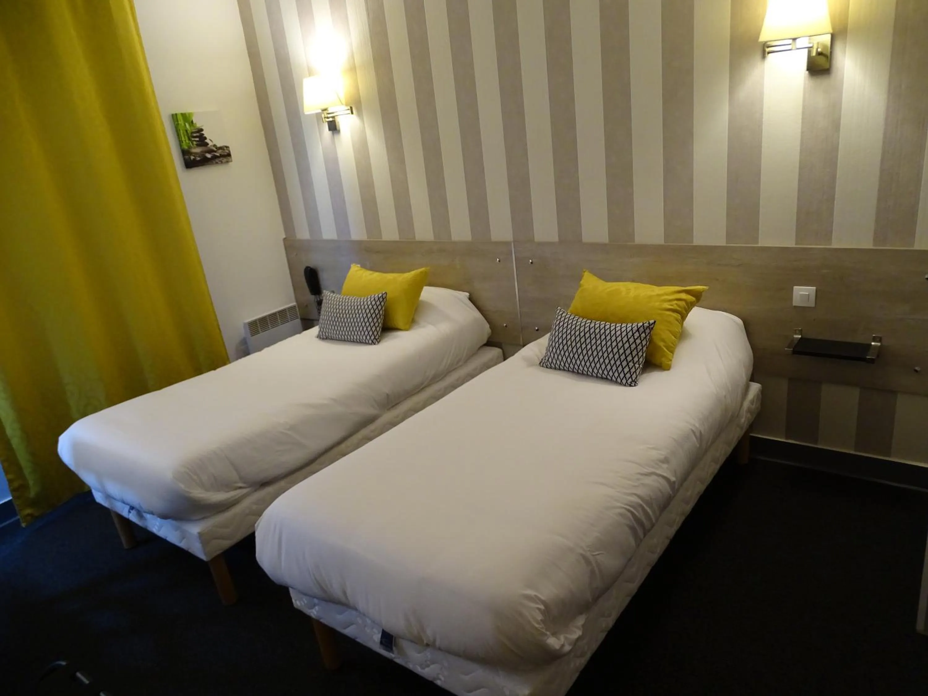 Bed in Sure Hotel by Best Western Angouleme