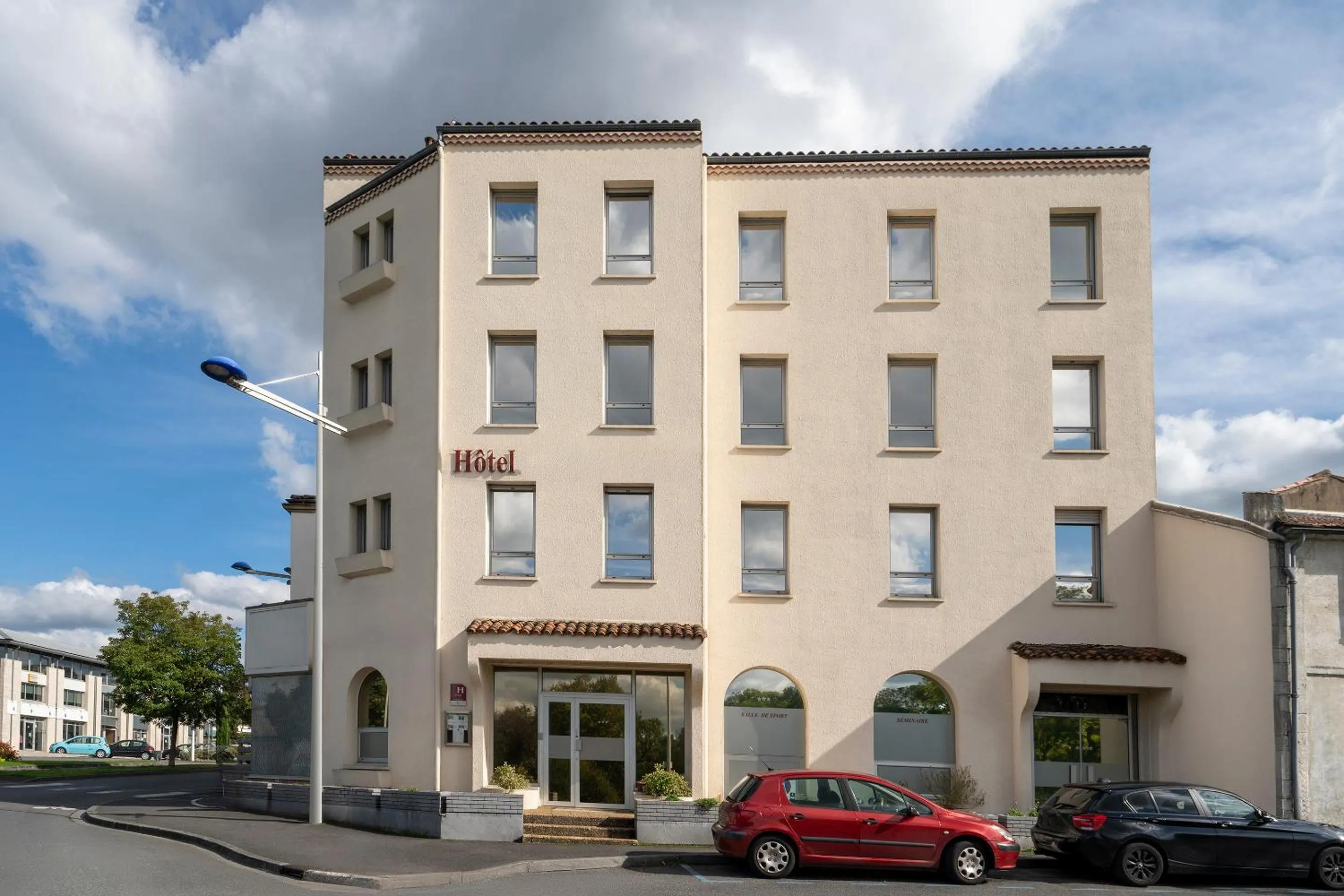 Property building in Sure Hotel by Best Western Angouleme