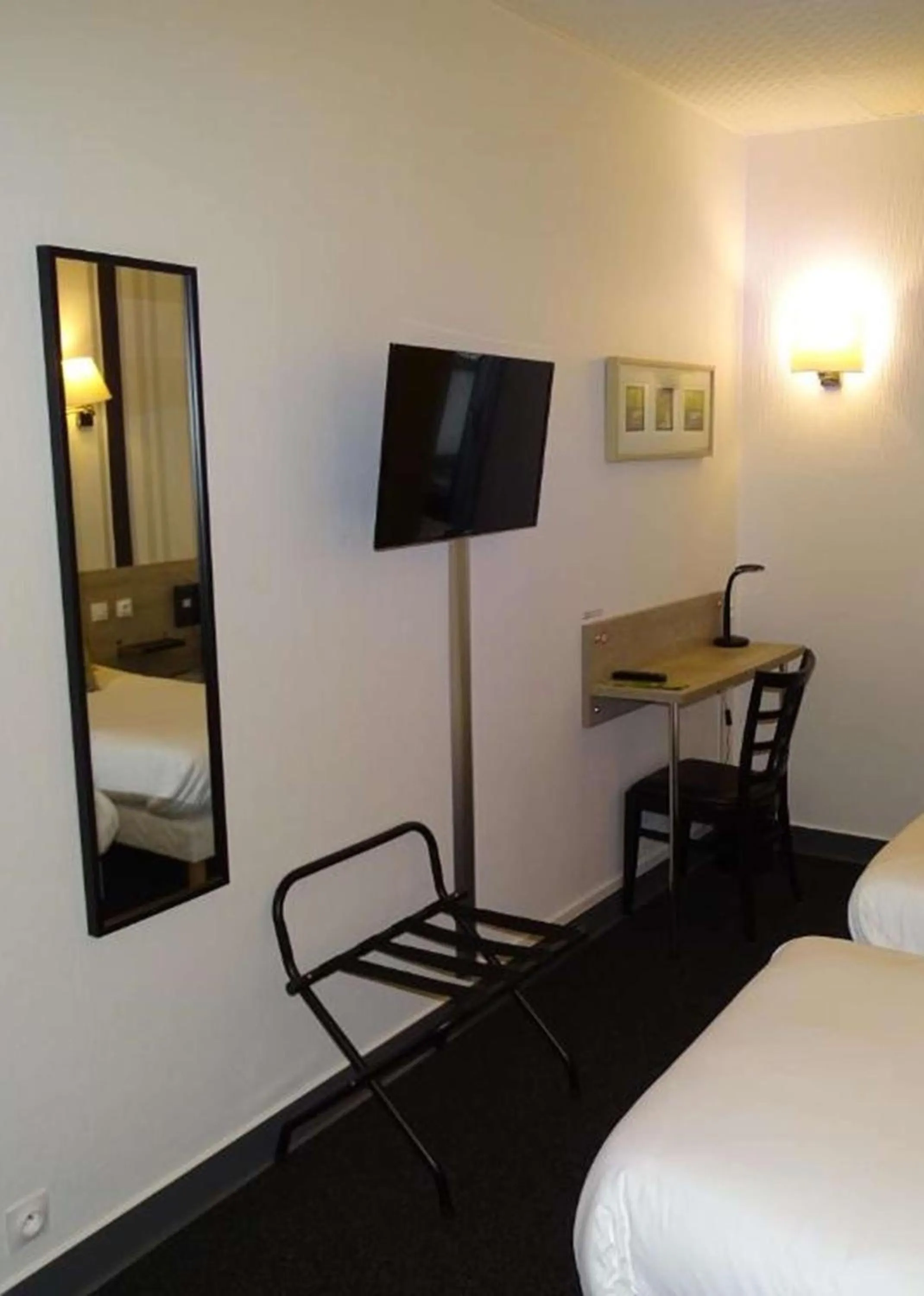 Bedroom, Bed in Sure Hotel by Best Western Angouleme