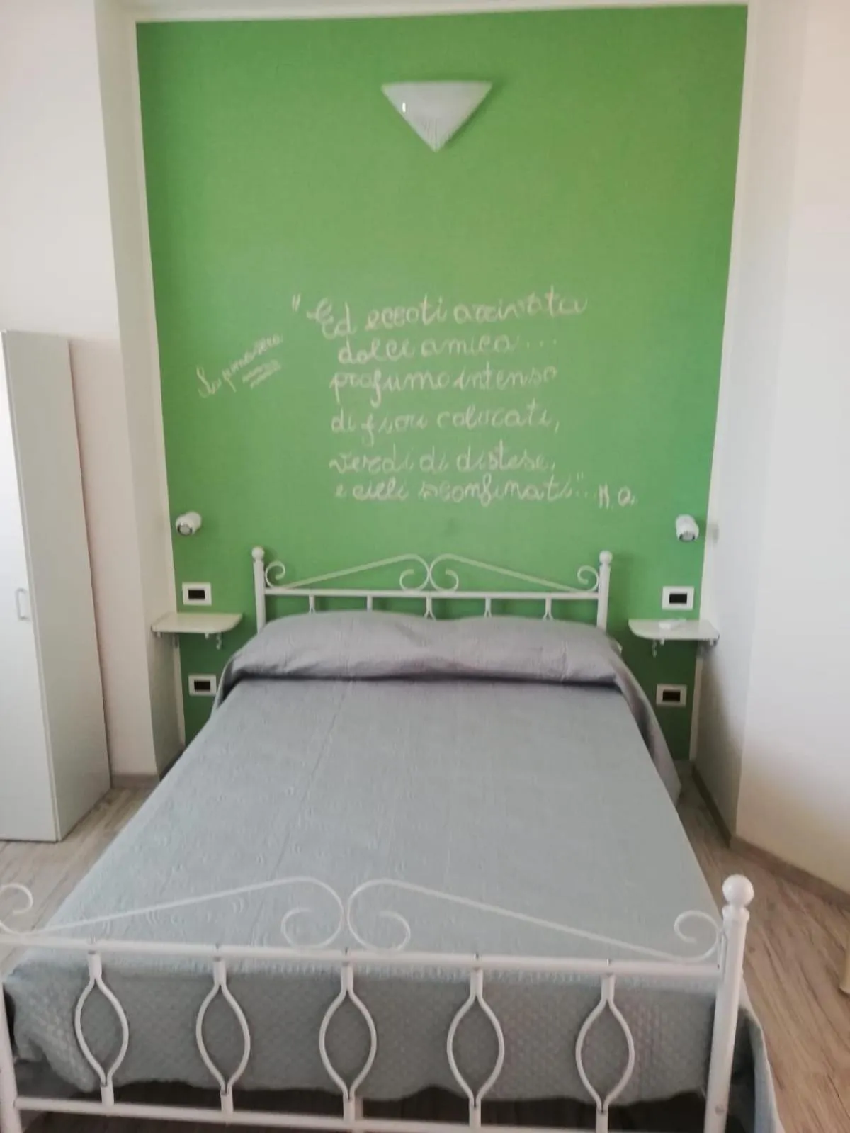 Bed in B&B La Collina Dei Poeti