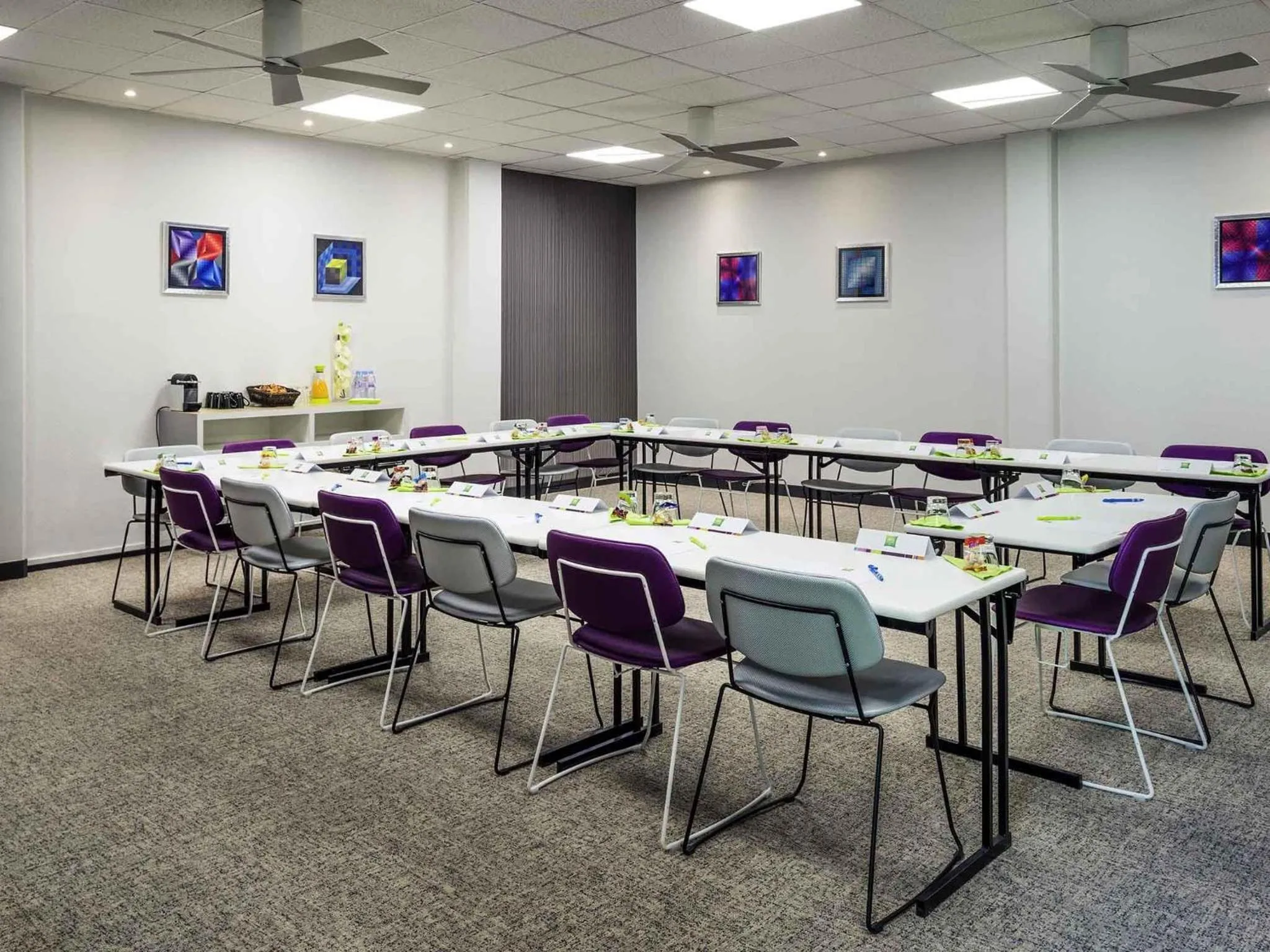 Meeting/conference room in ibis Styles Antony Paris Sud