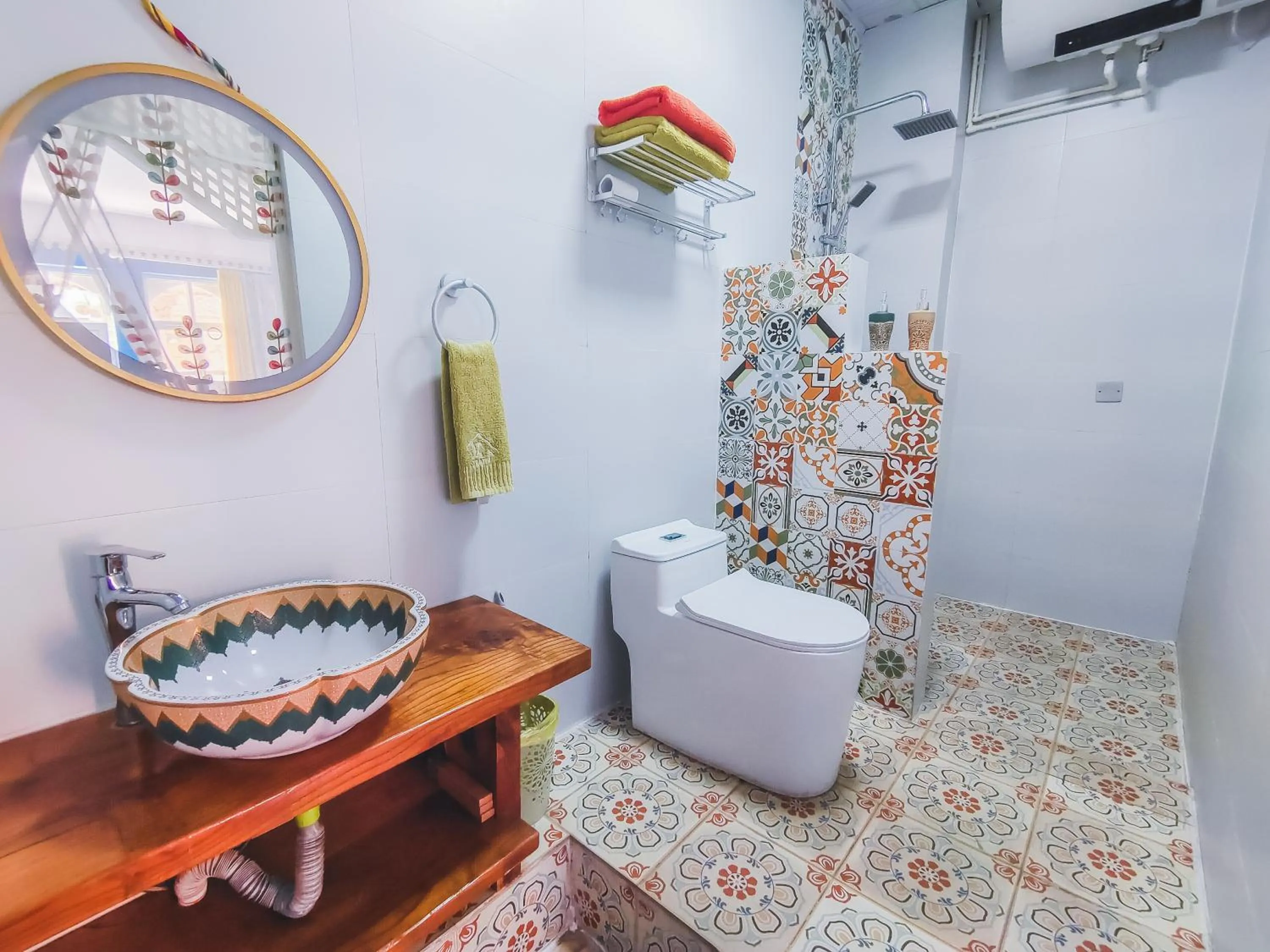 Shower in New Dap Hostel (in Grape Town)