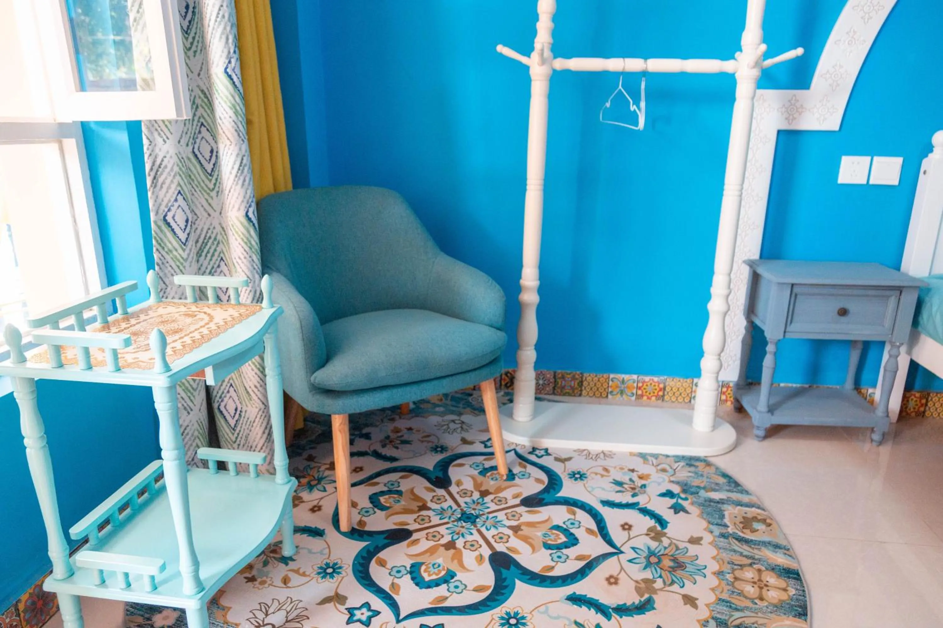 Seating area in New Dap Hostel (in Grape Town)