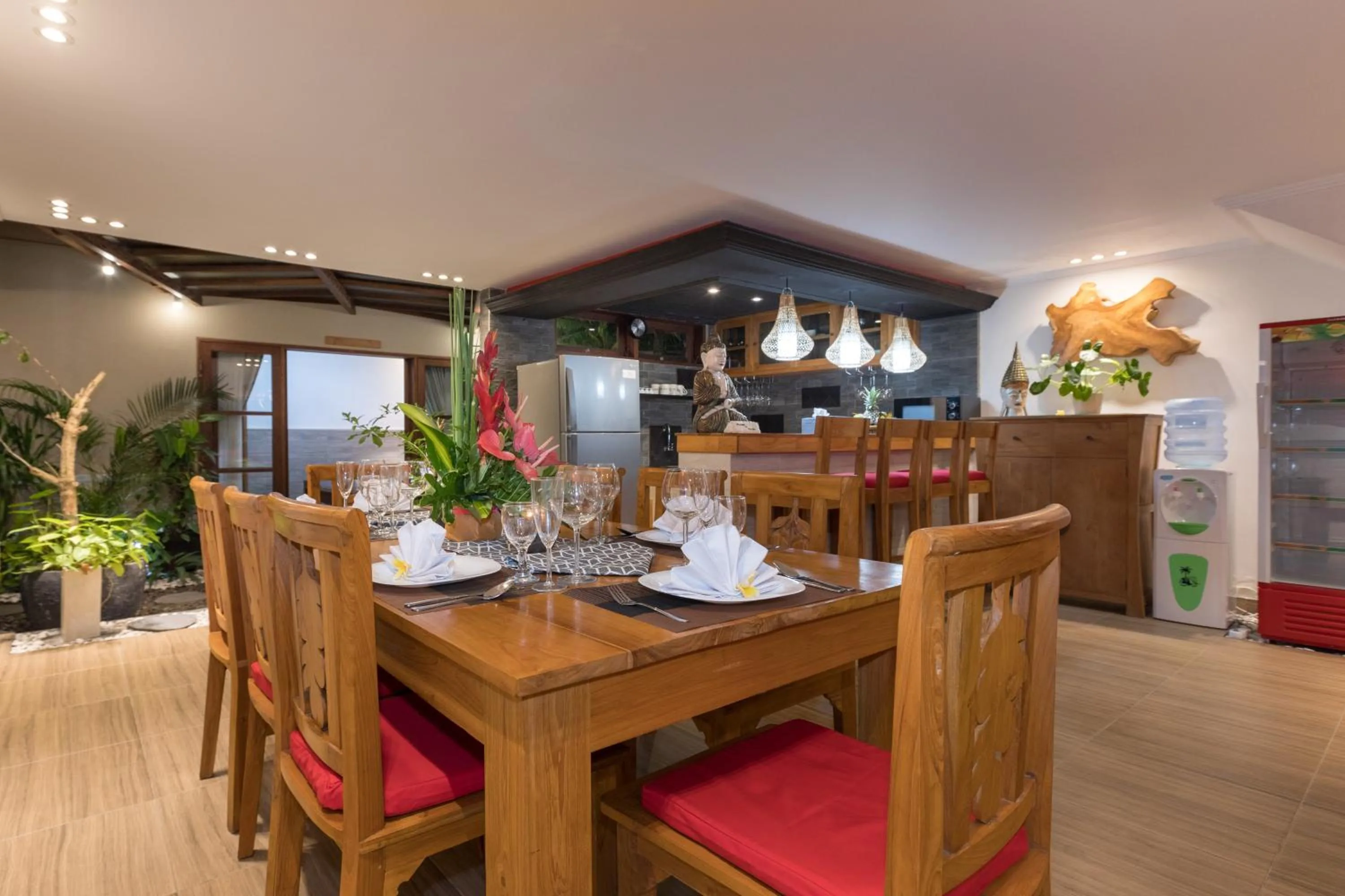 Restaurant/places to eat in Villa SoDe Balangan by Nagisa Bali