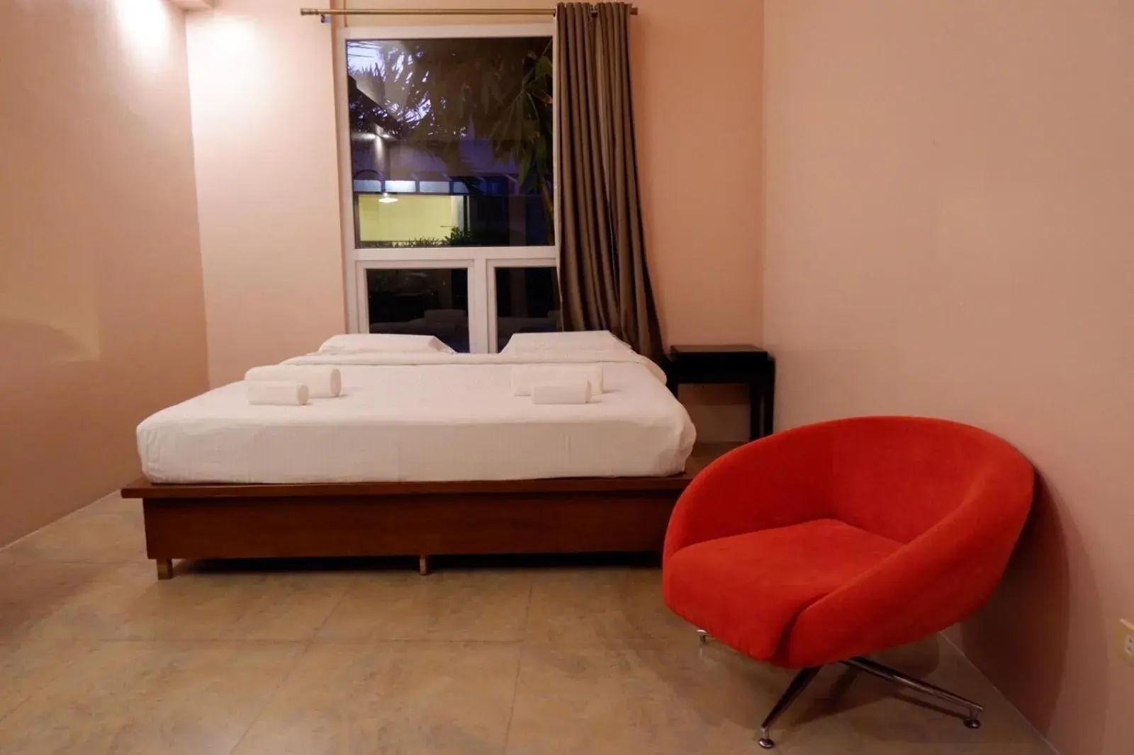 Standard King Room in The Park - Silang Standard King Room in The Park - Silang