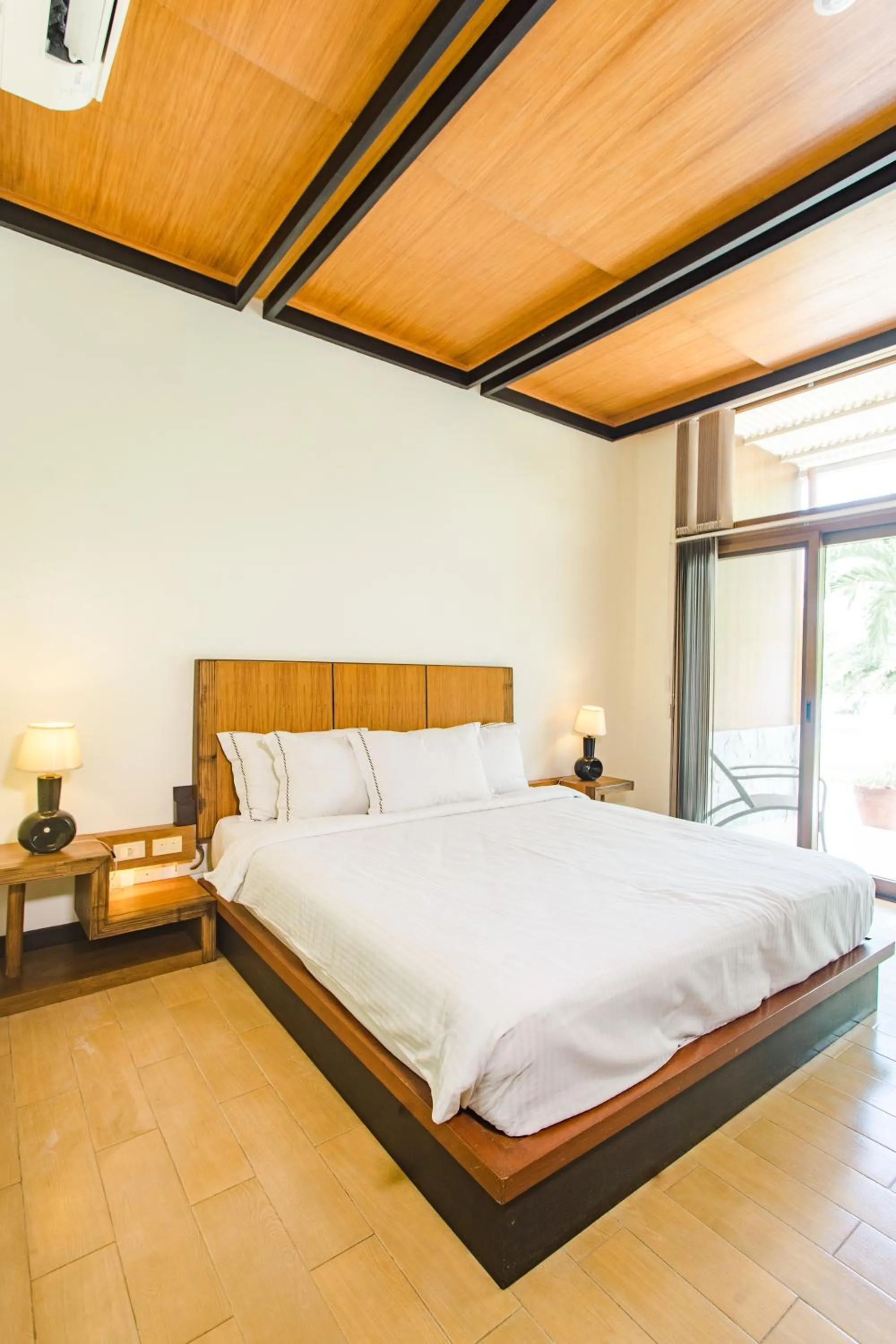 Bedroom, Bed in The Park - Silang