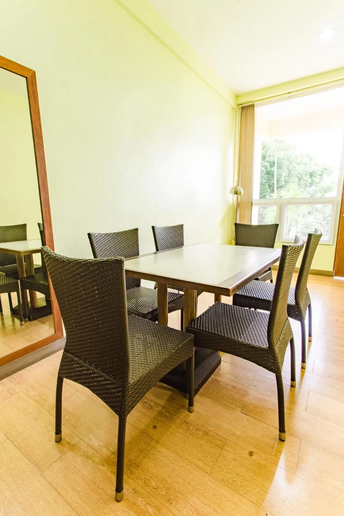 Dining area in The Park - Silang
