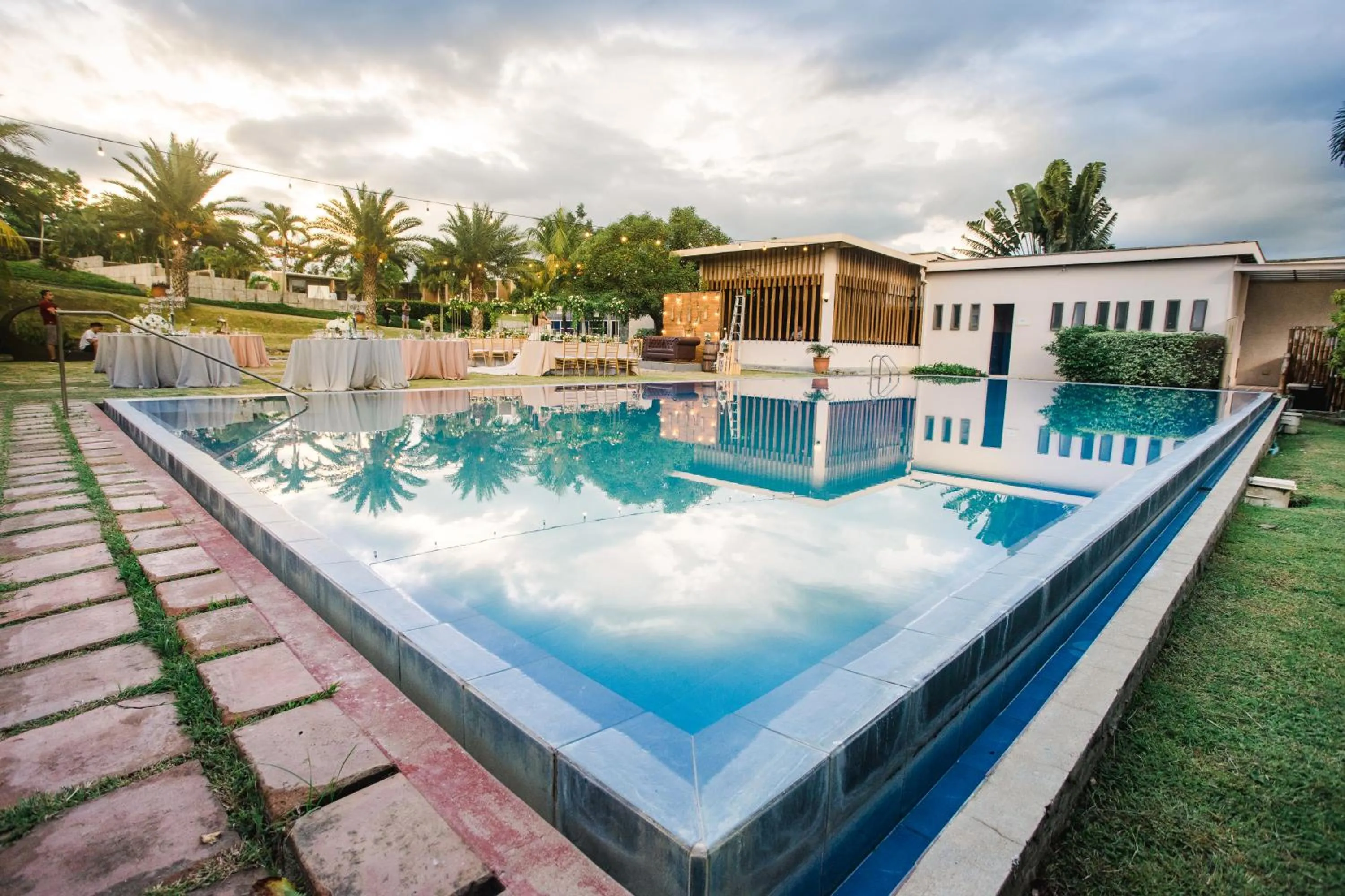 Swimming pool in The Park - Silang