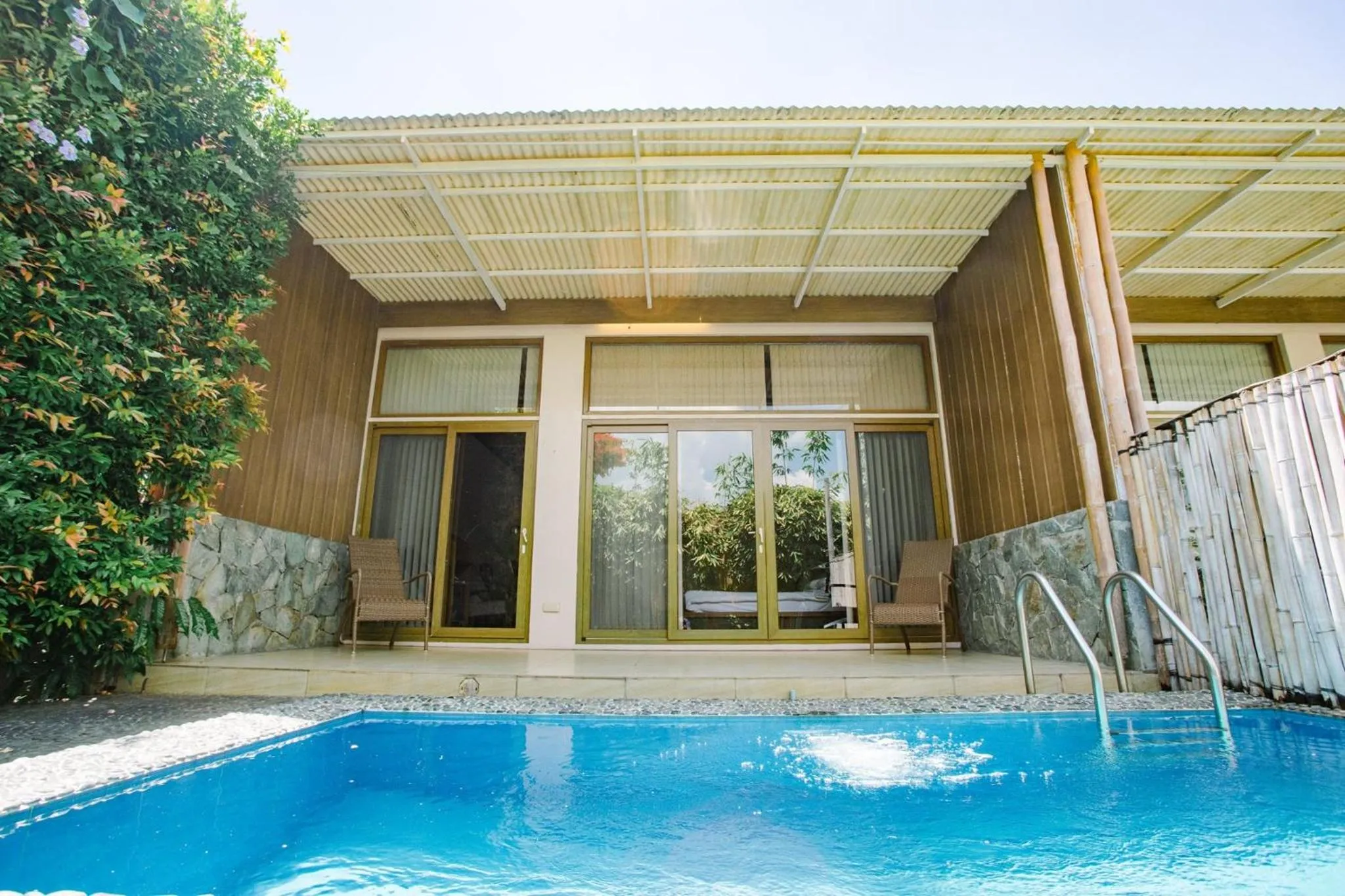 Pool view in The Park - Silang