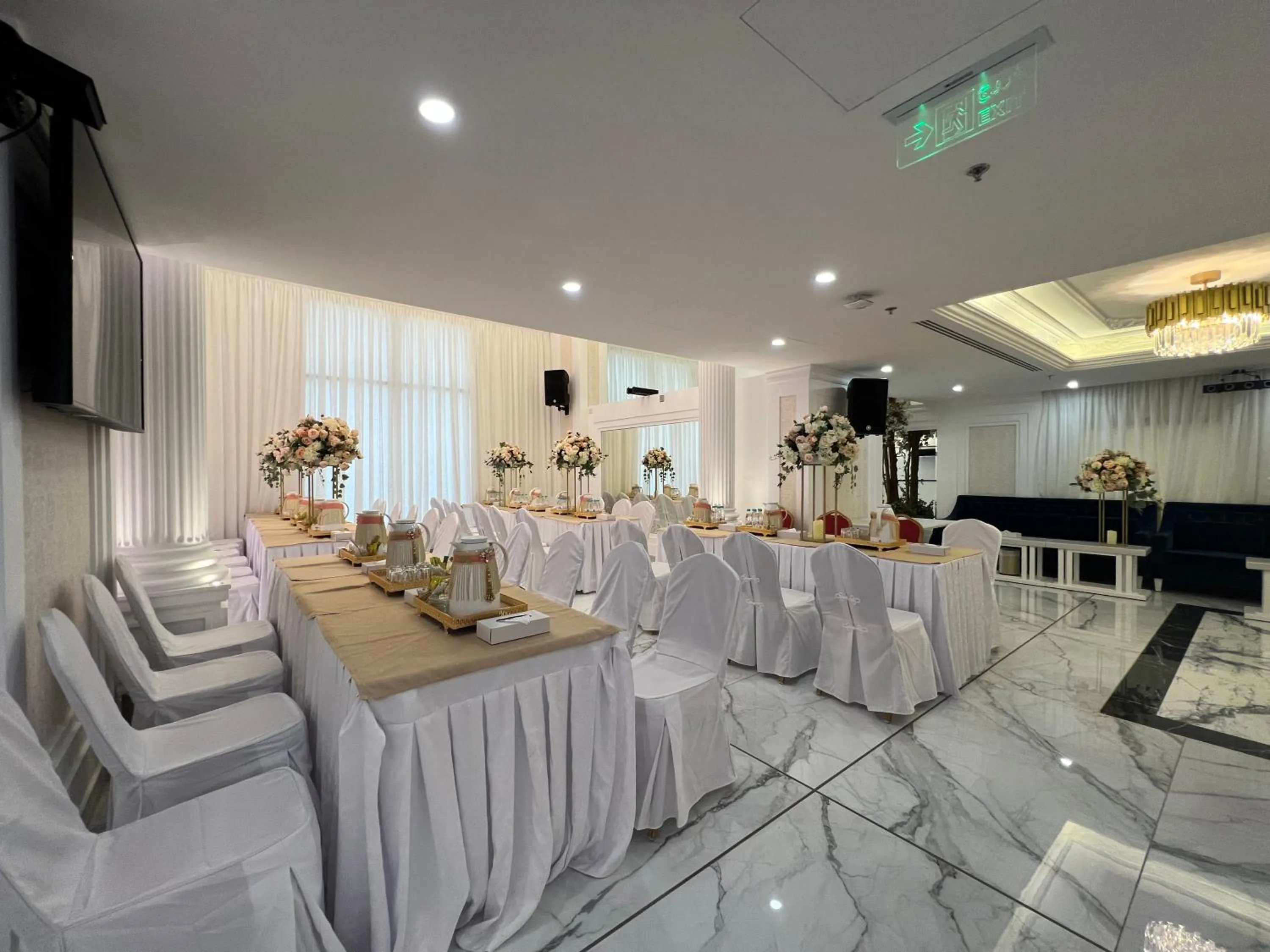wedding in Remaj Hotel