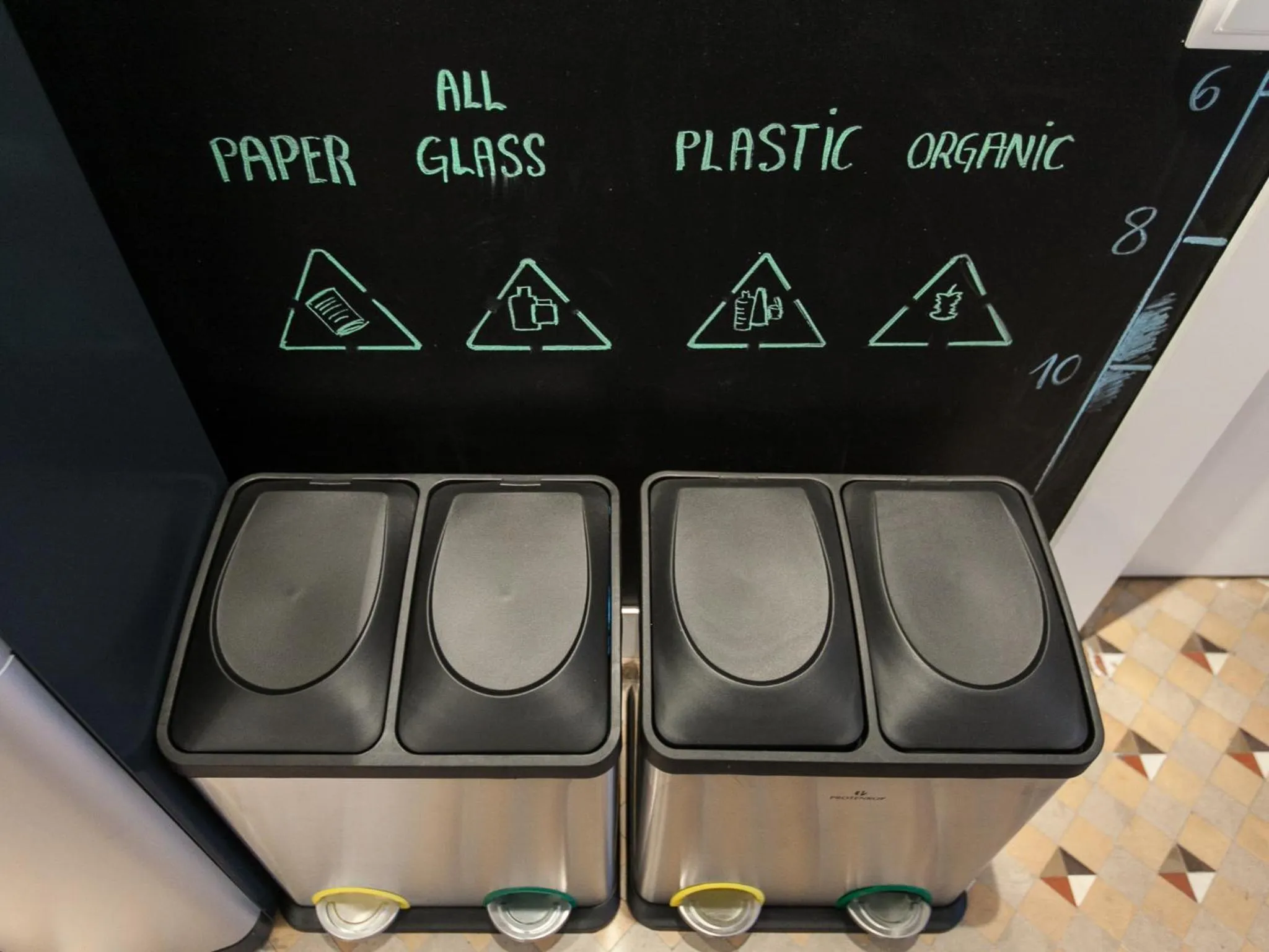 Lounge or bar in Ecozentric