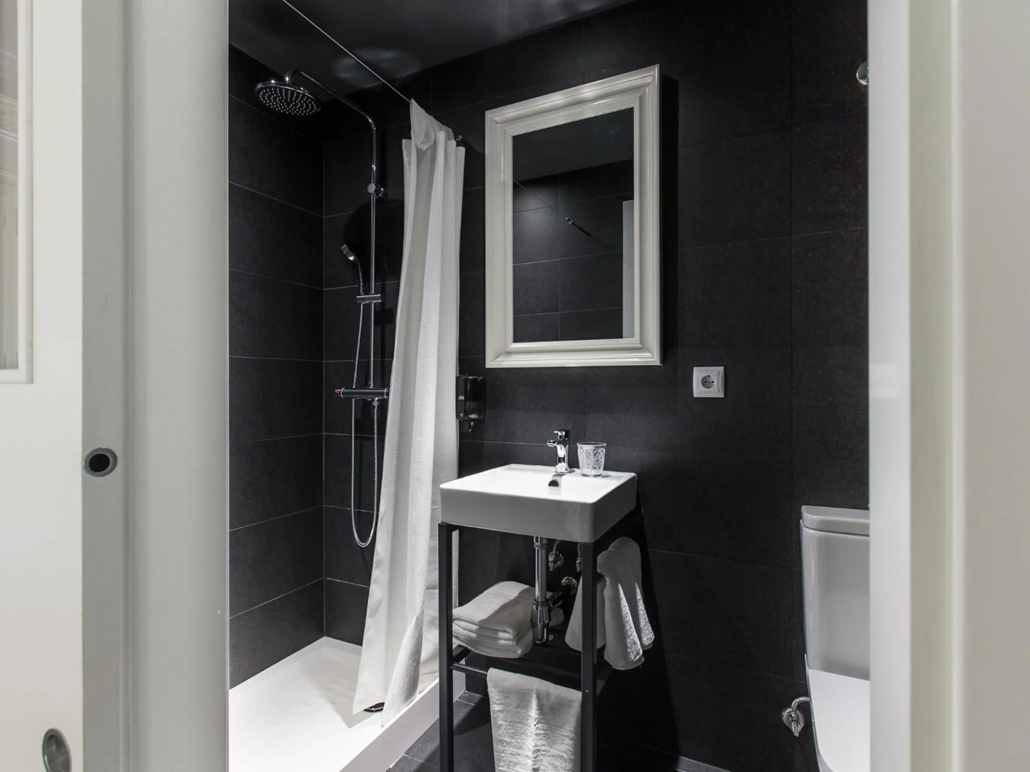 Bathroom in Ecozentric