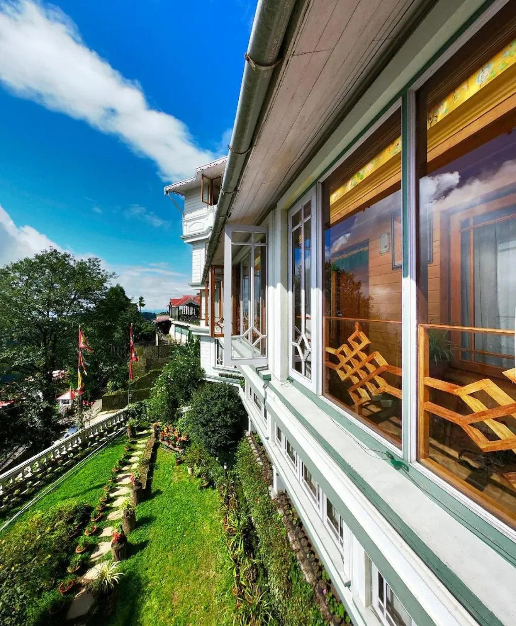 Property building in Udaan Dekeling Resort, Darjeeling