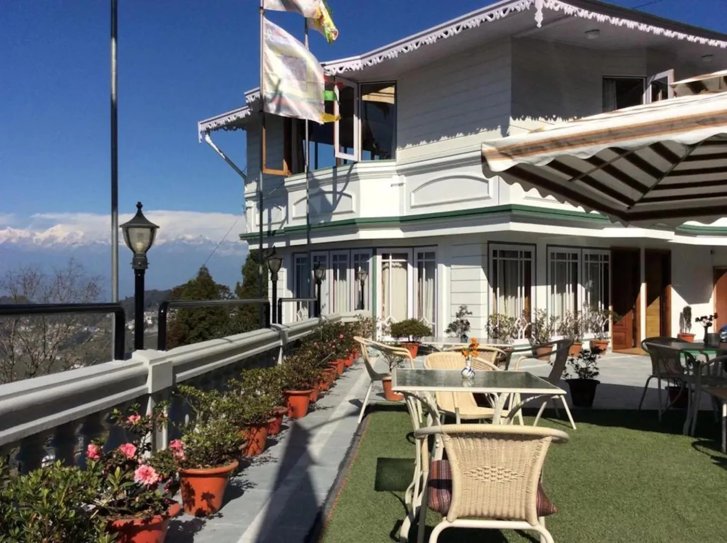 Property building in Udaan Dekeling Resort, Darjeeling