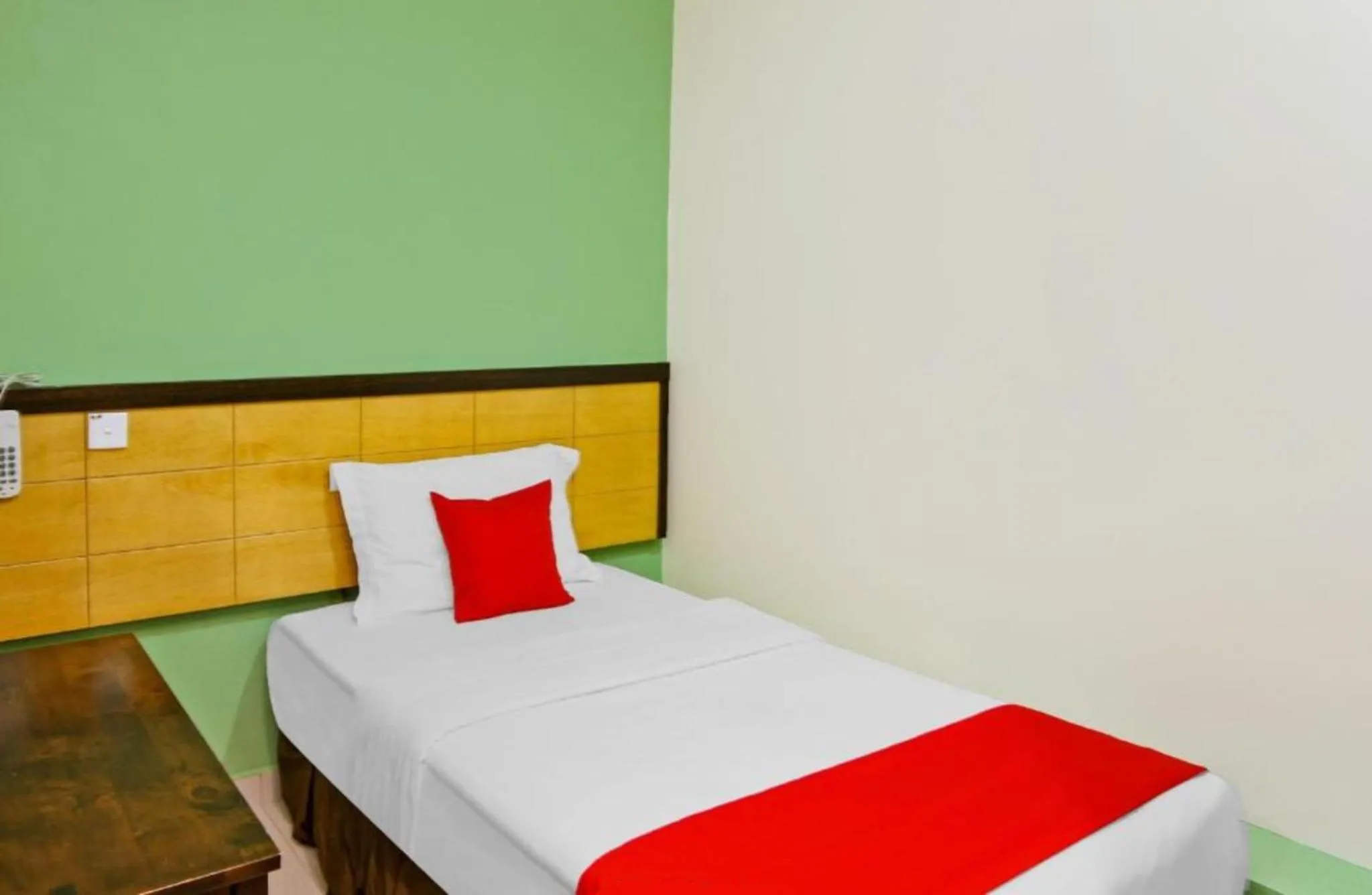 Bedroom, Bed in Holiday Mansion Inn Sibu