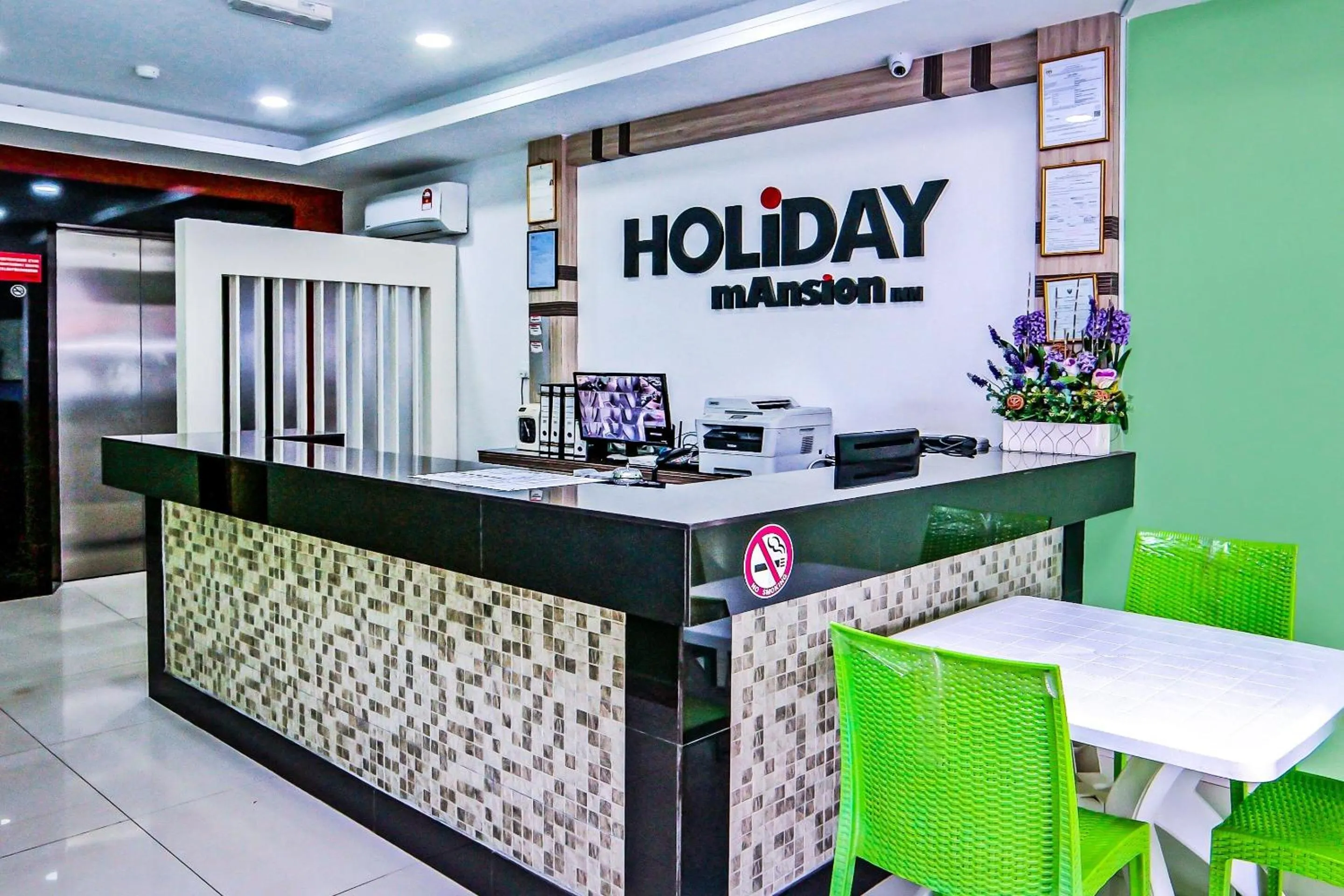 Lobby or reception in Holiday Mansion Inn Sibu
