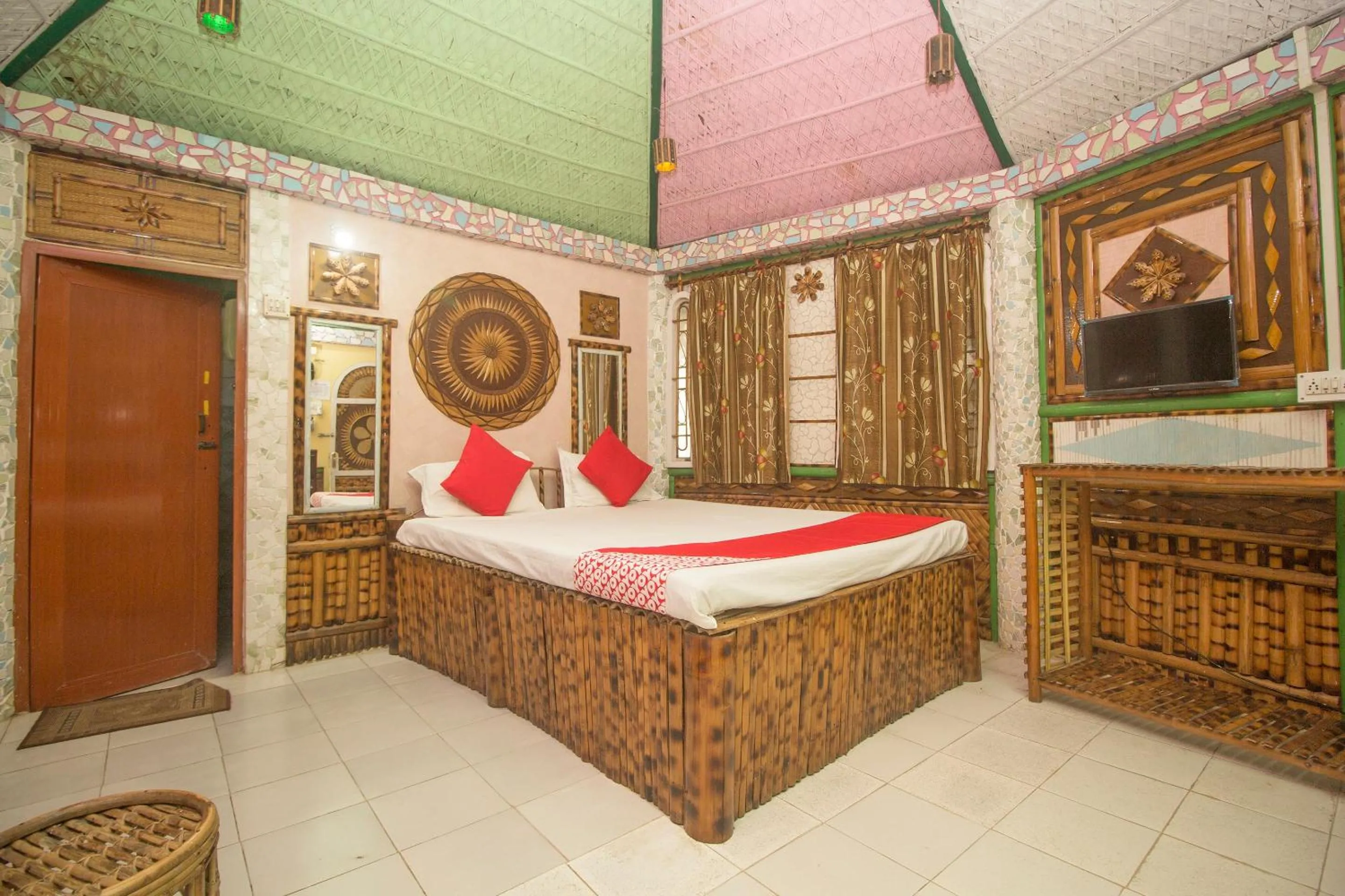 Bedroom, Bed in Hotel O 46691 Jaldapara Rhino Resort