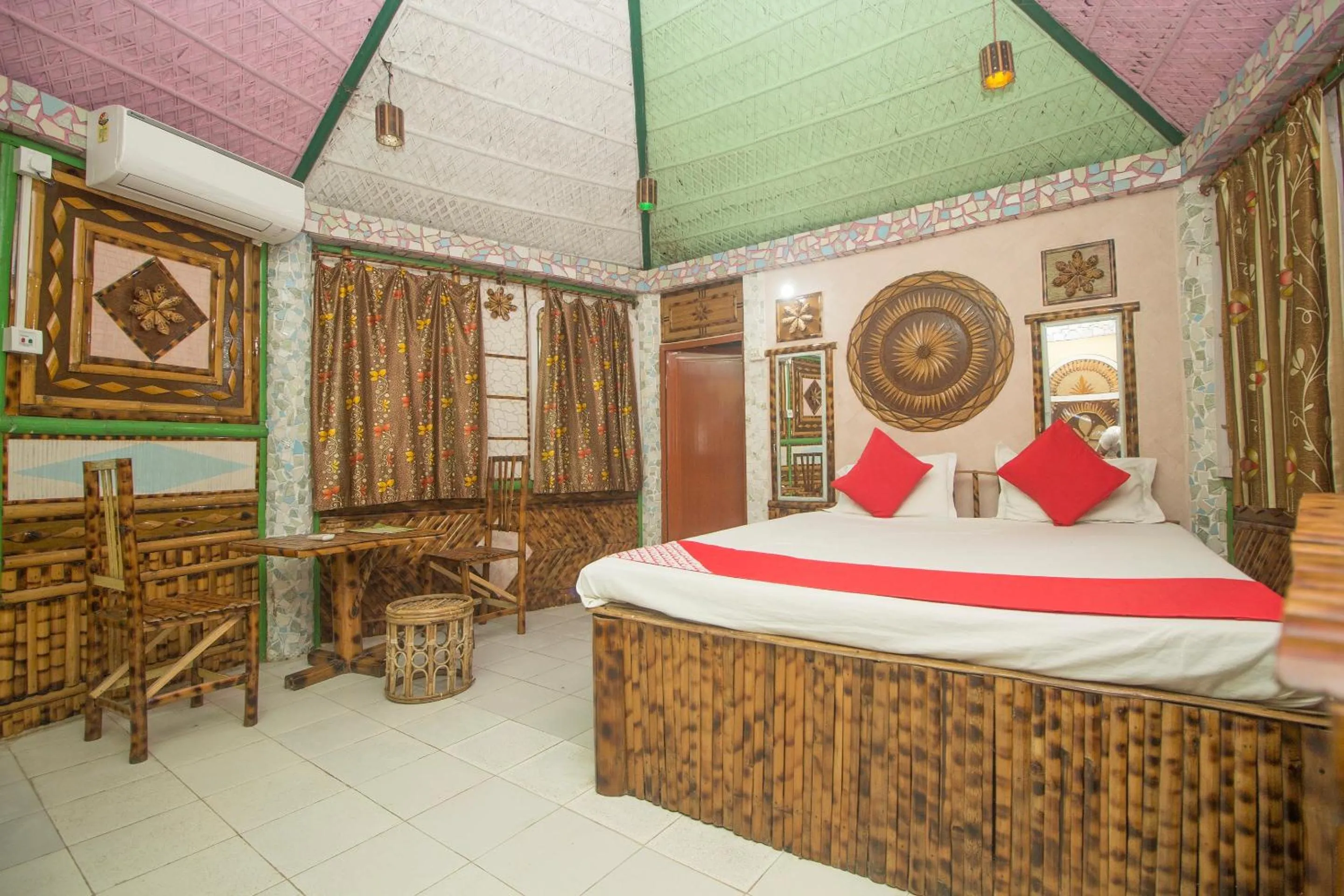 Bedroom, Bed in Hotel O 46691 Jaldapara Rhino Resort