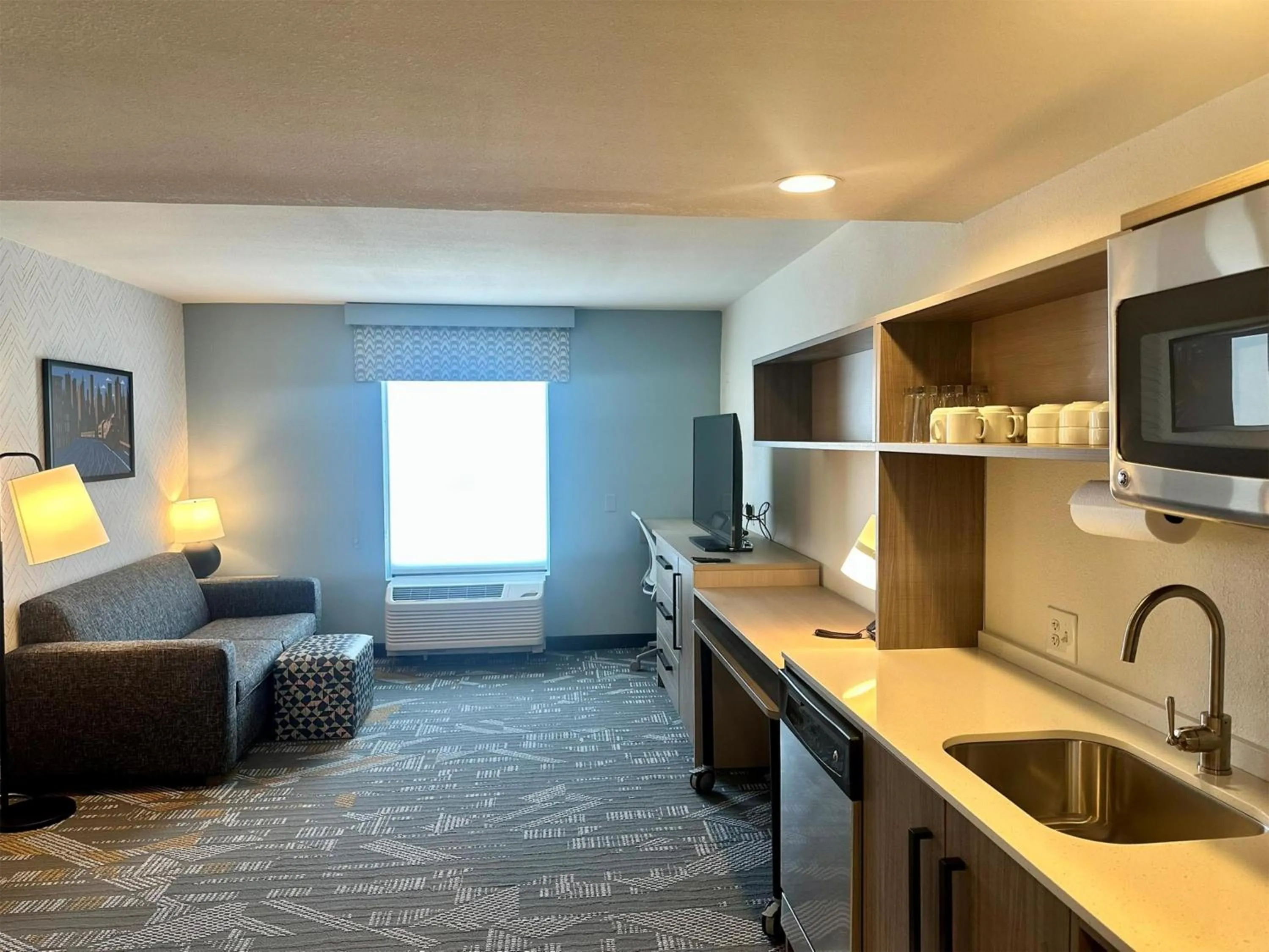 Living room in Home2 Suites by Hilton Rahway