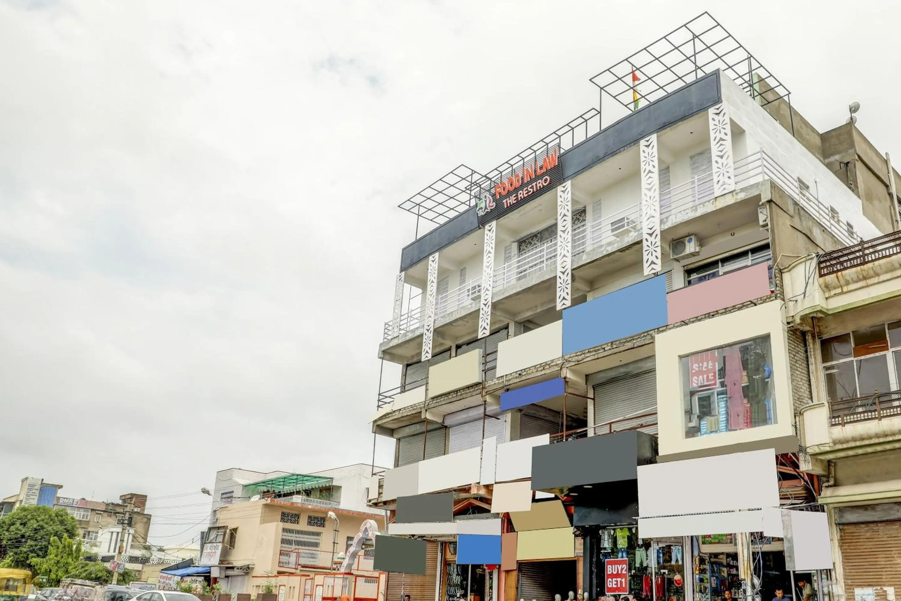 Facade/entrance in Hotel O Vip