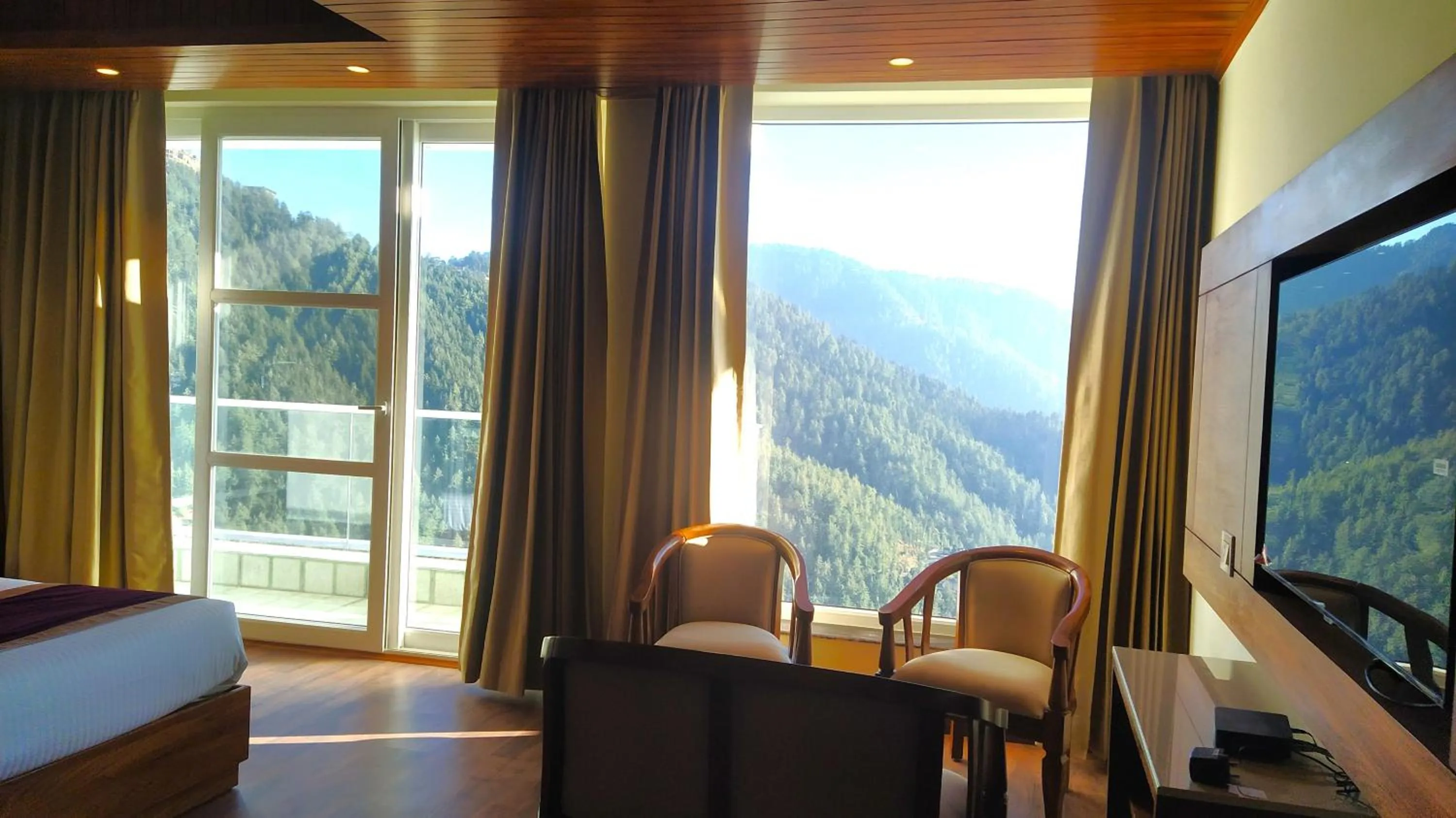 Mountain view in The Retreat Mashobra, Shimla