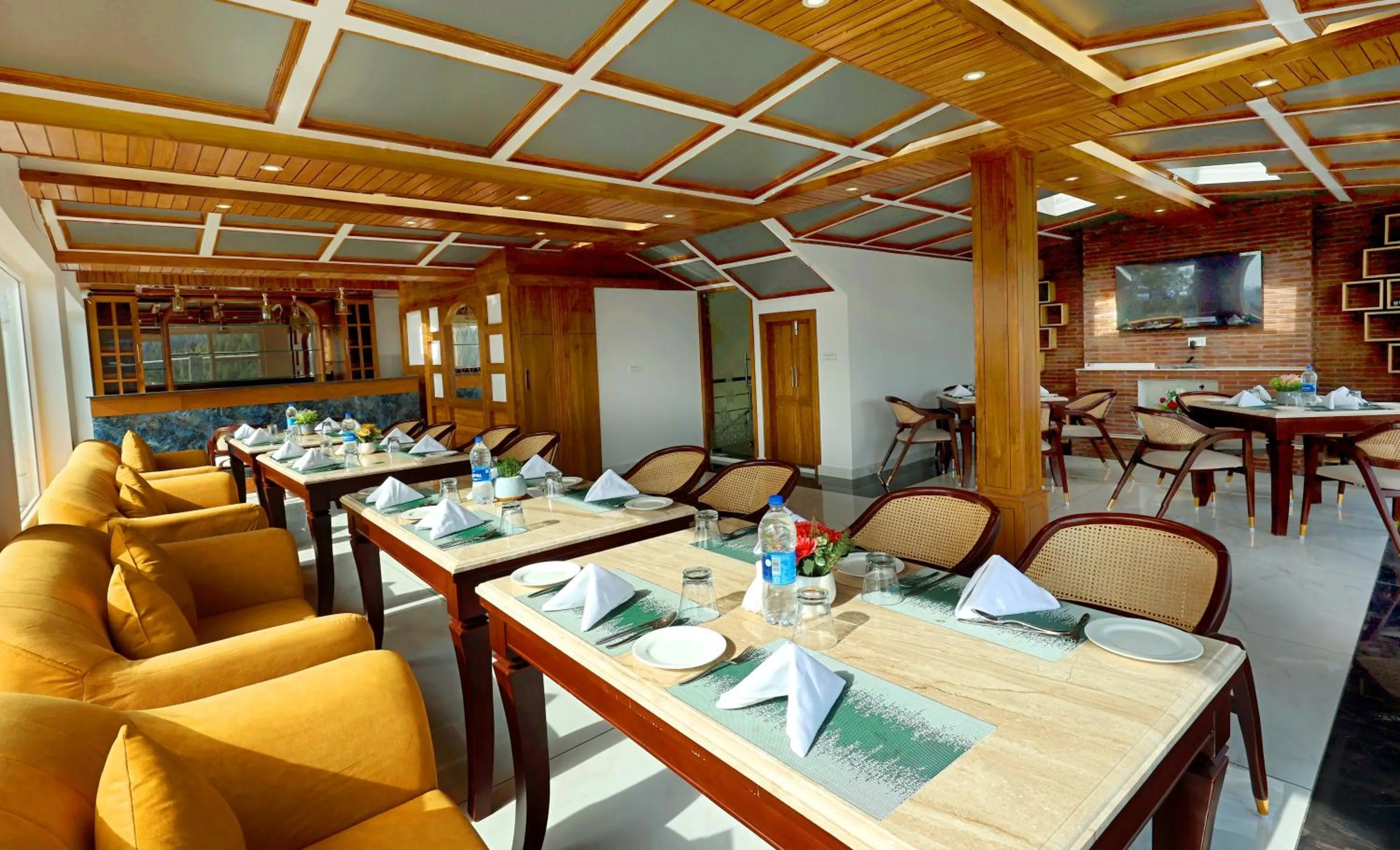 Restaurant/places to eat in The Retreat Mashobra, Shimla