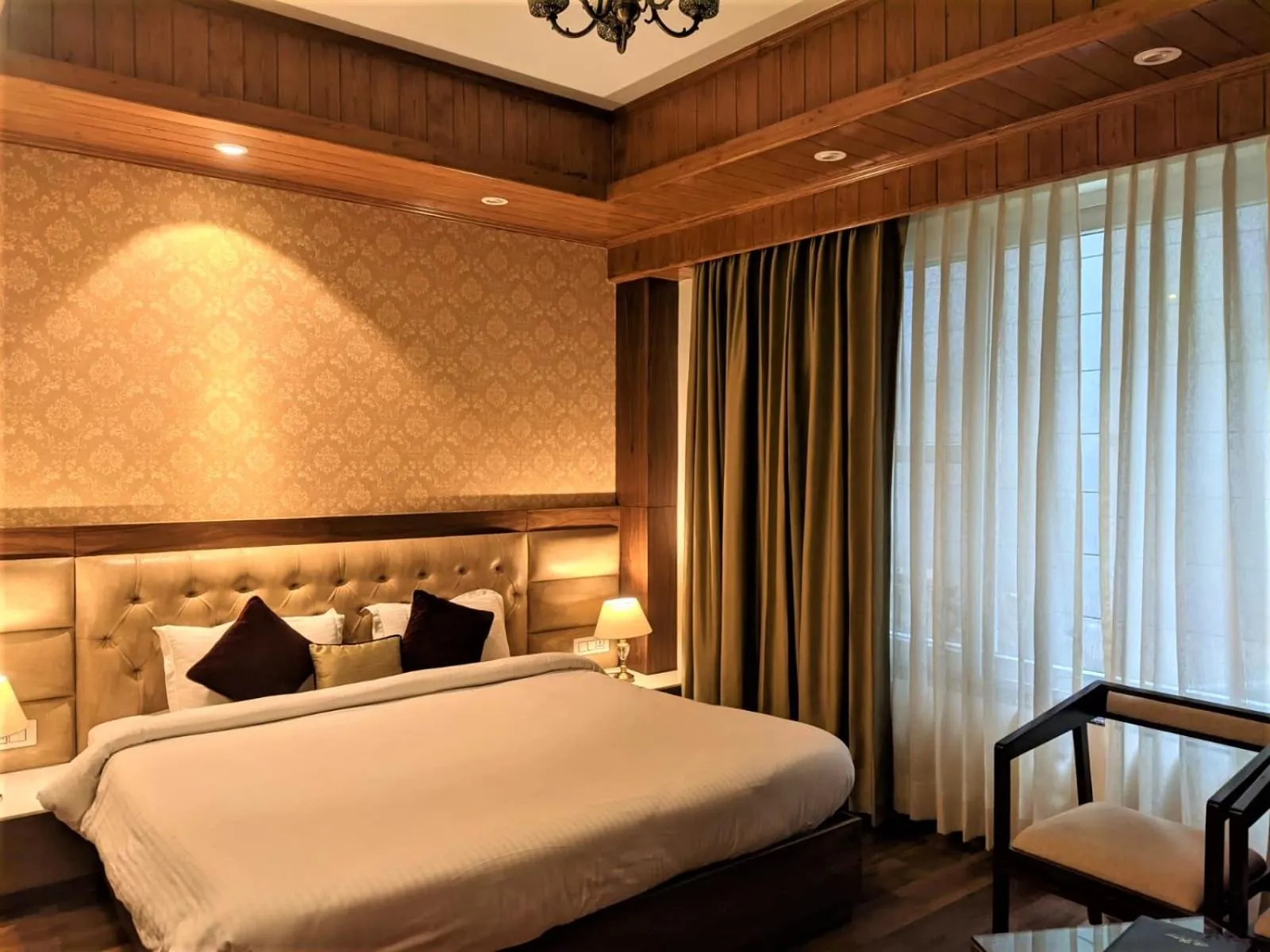 Photo of the whole room, Bed in The Retreat Mashobra, Shimla