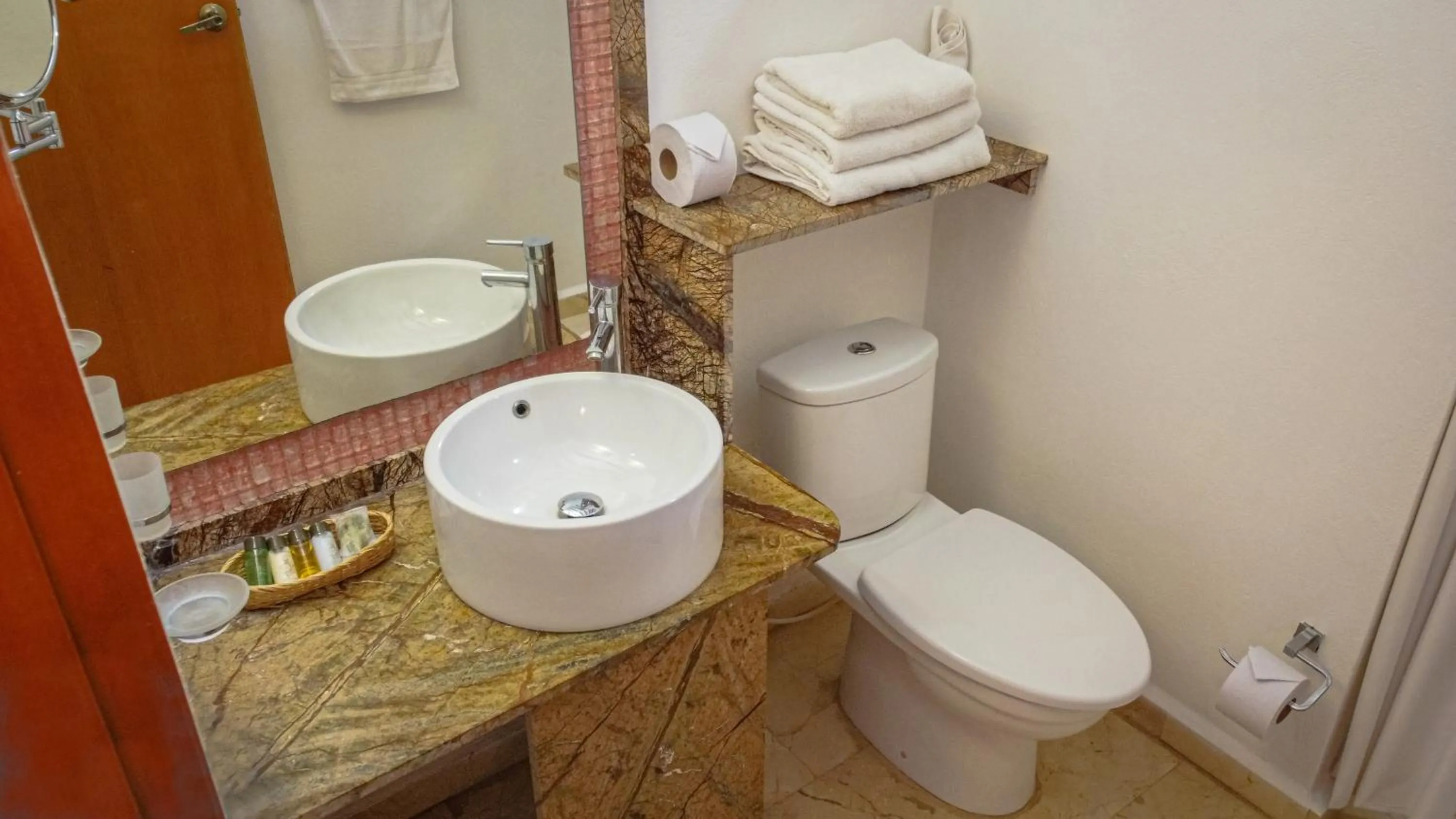 Shower in Hotel Terra Barichara