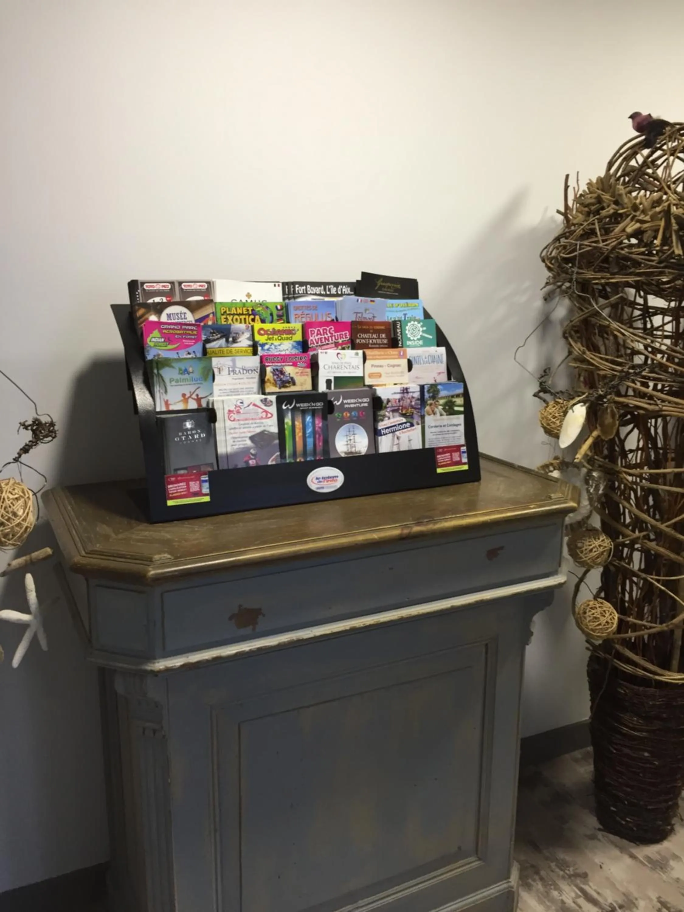 Lobby or reception in Kyriad Direct La Rochelle Aytré