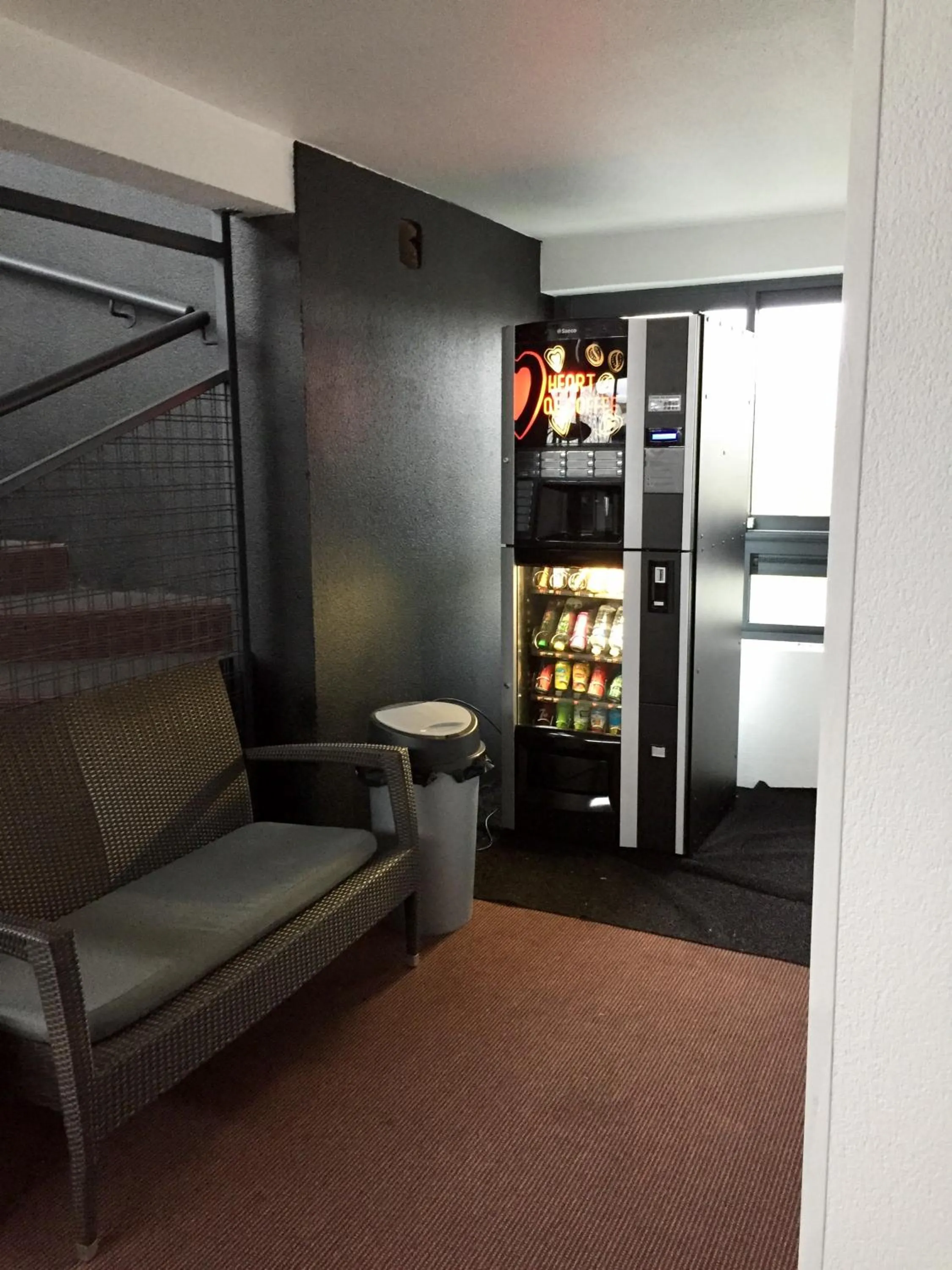 Food in Kyriad Direct La Rochelle Aytré