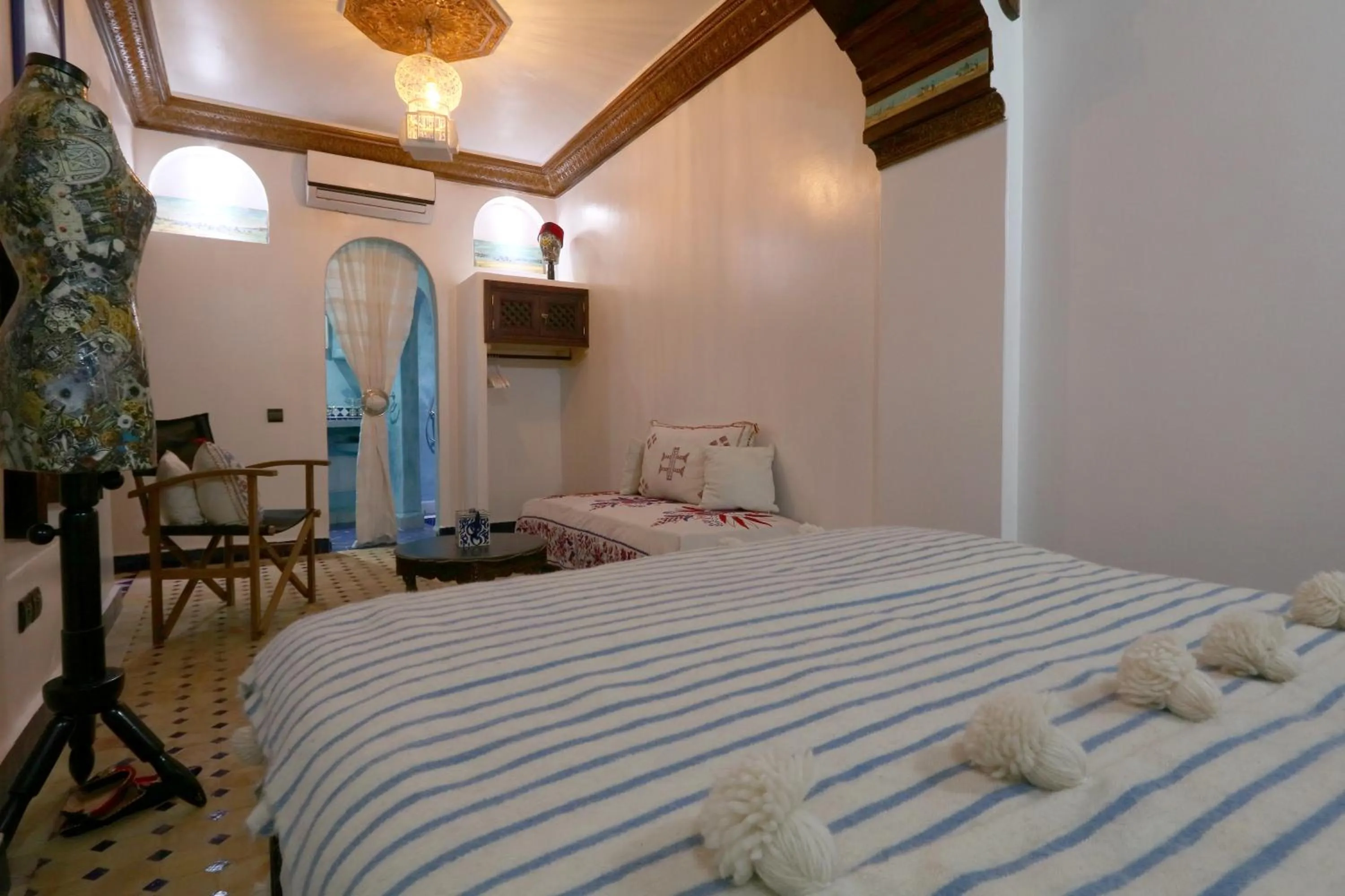 Bedroom, Bed in Riad Dada Mouss & Suites