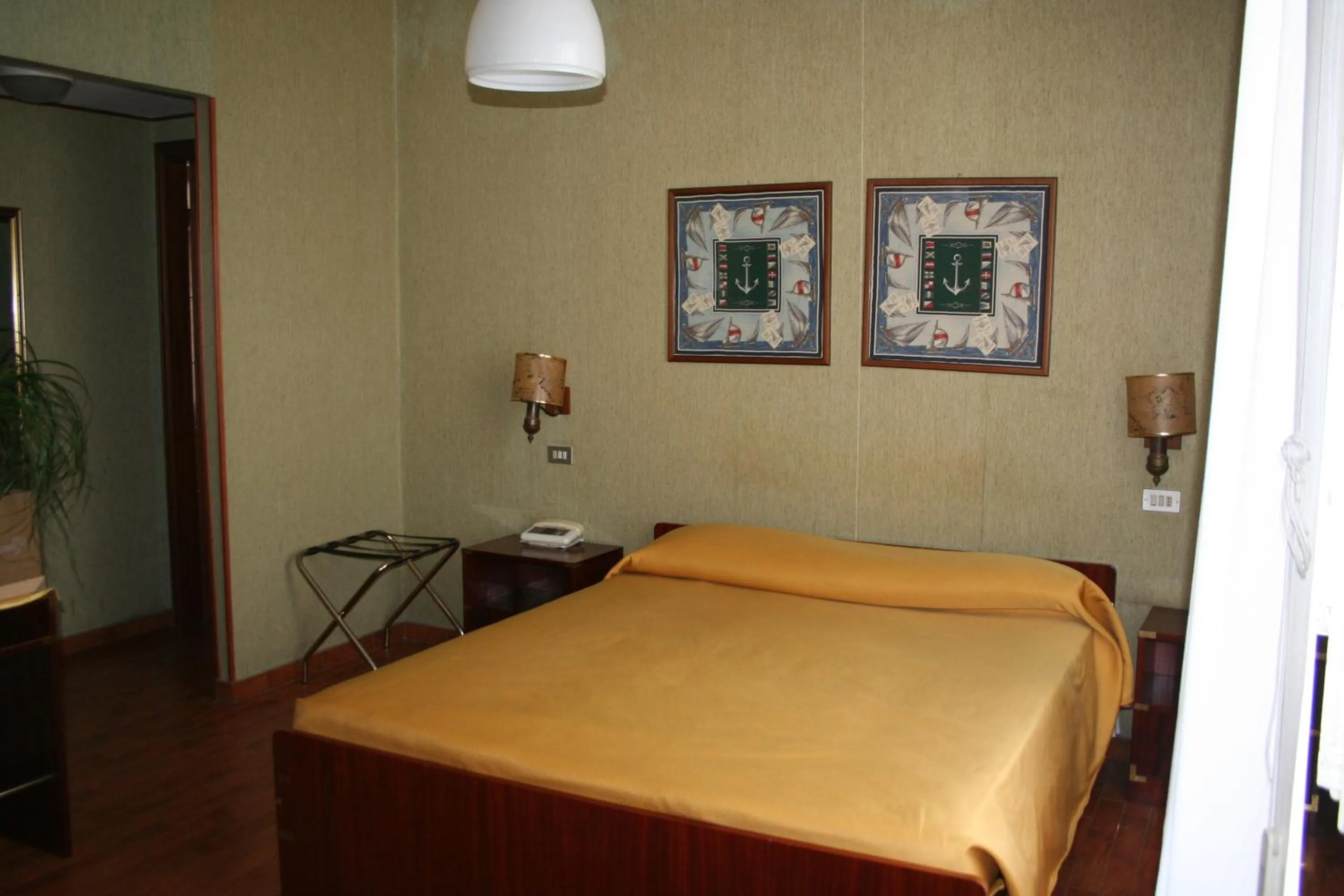 Bedroom, Bed in Hotel Rosalia