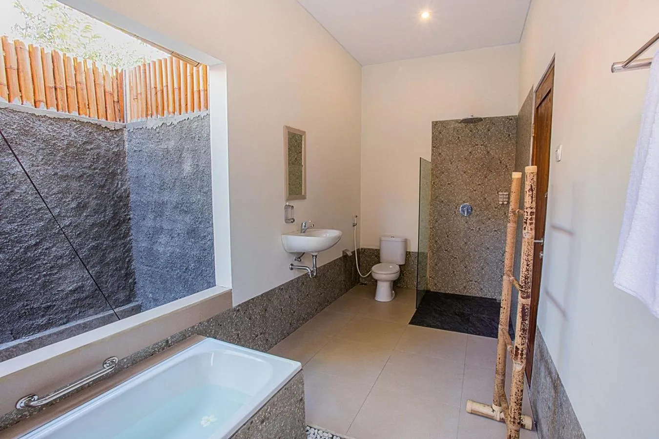 Shower in Ambengan Private Villas