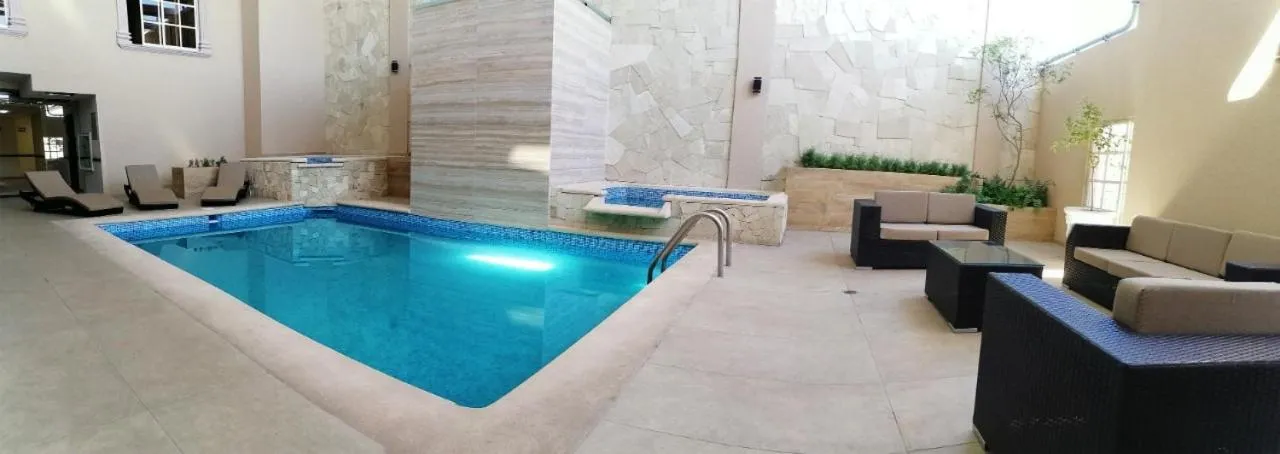 Swimming pool in Feria Jalisciense