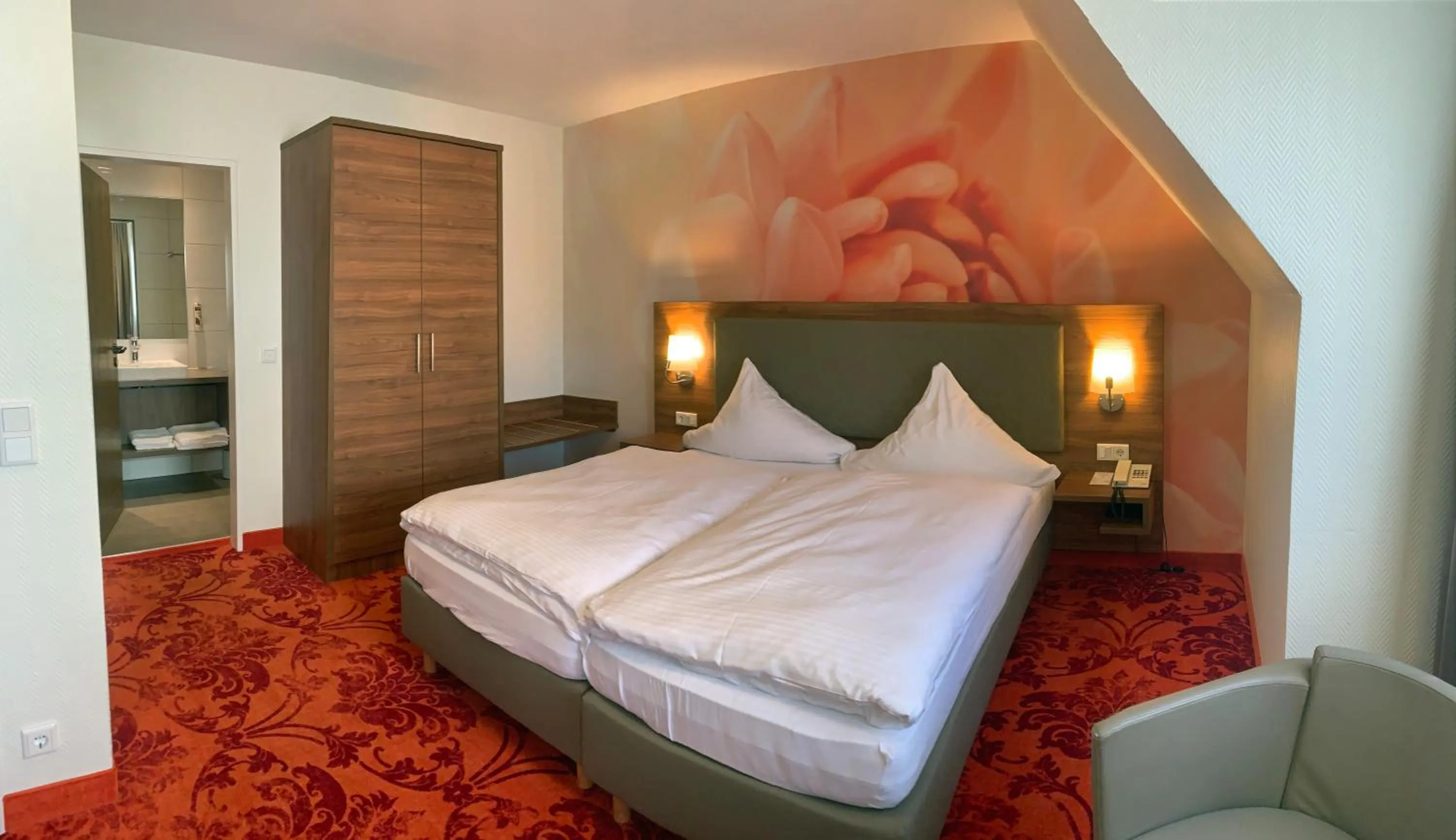 Photo of the whole room, Bed in Hotel Felsenkeller