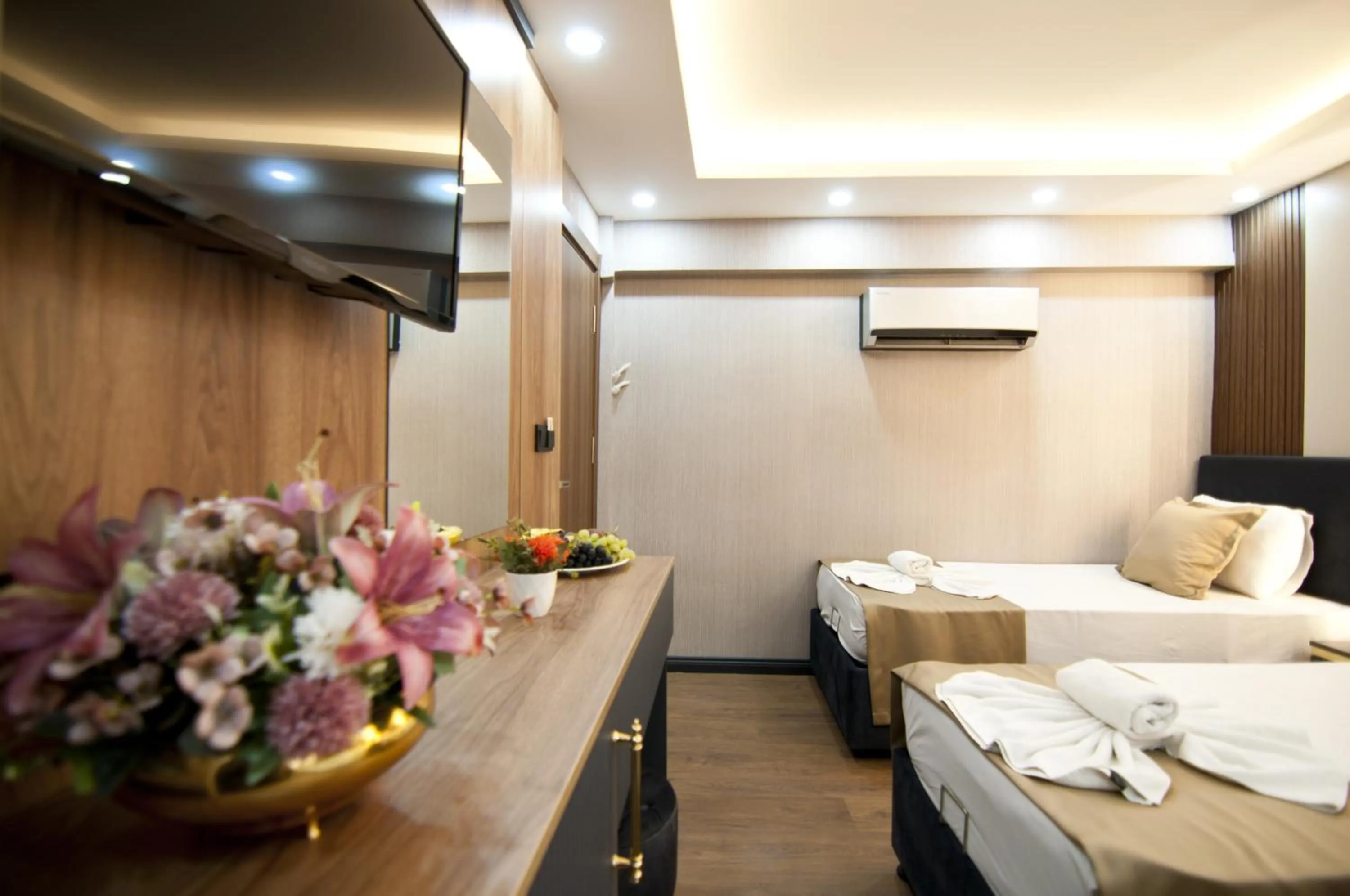 Photo of the whole room in Grand Bagoz Hotel