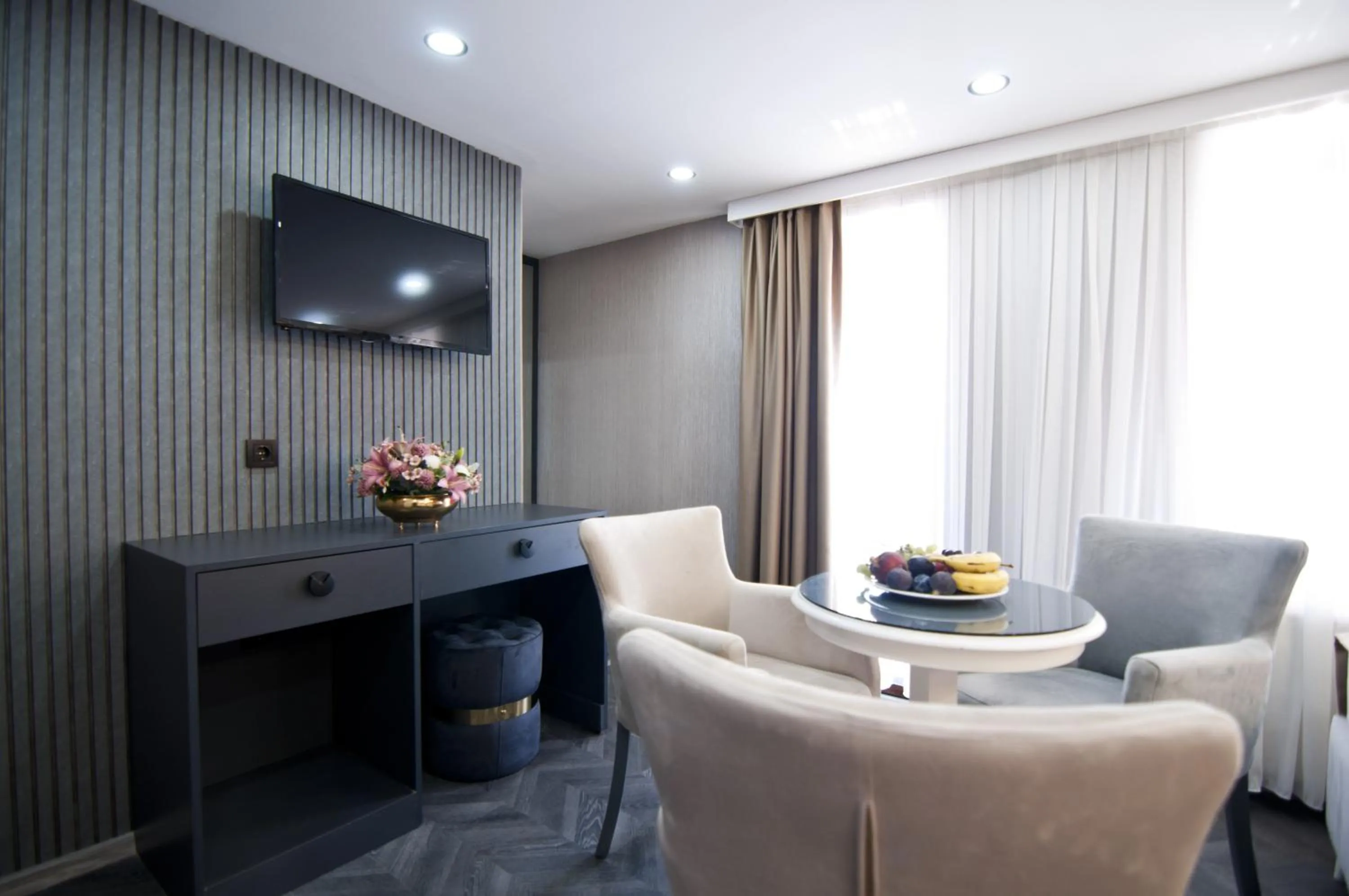 Seating area in Grand Bagoz Hotel