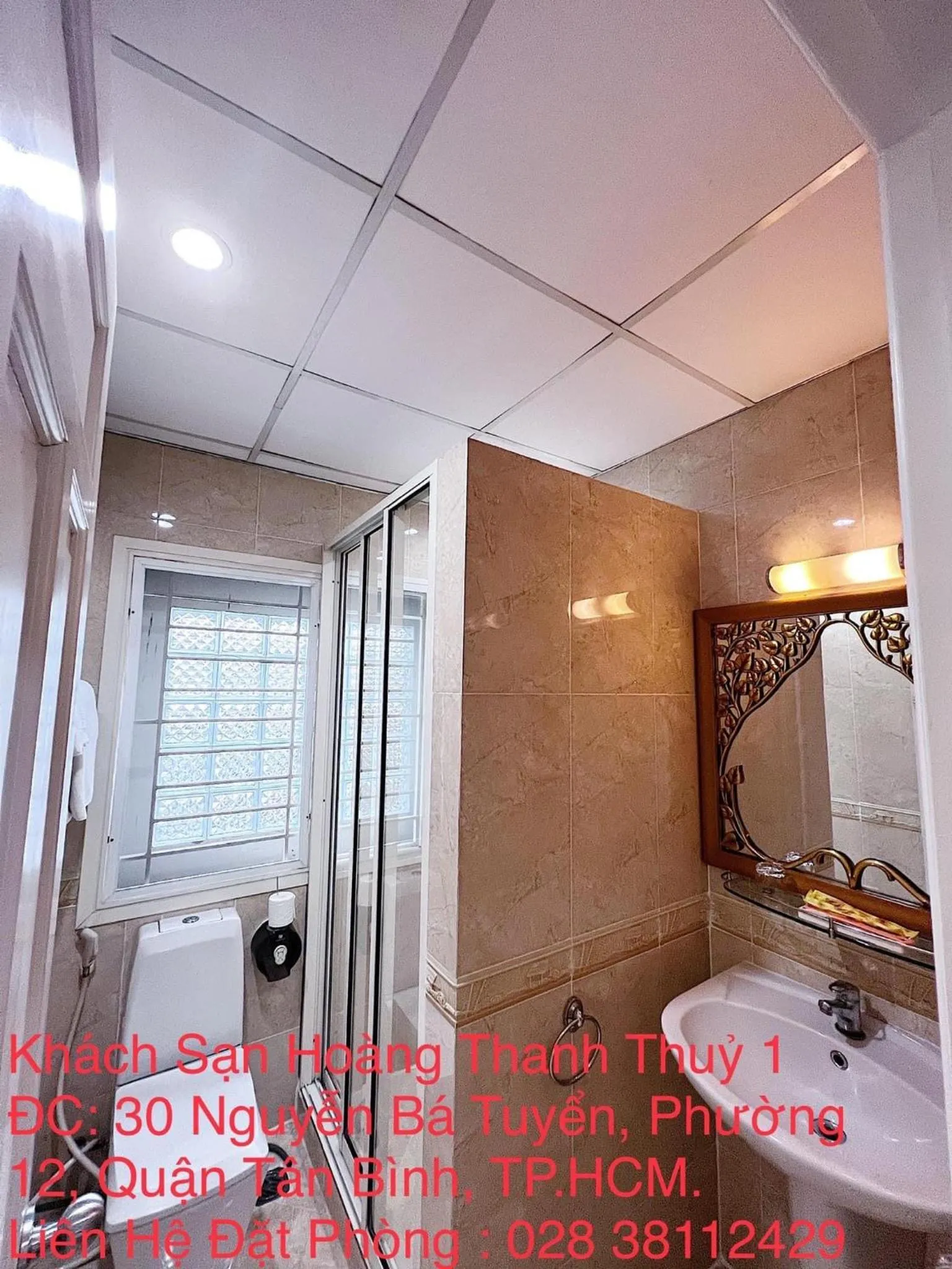 Shower in HOANG THANH THUY AIRPORT HOTEL 1 - Gần Ẩm Thực Đêm Chợ Hoàng Hoa Thám