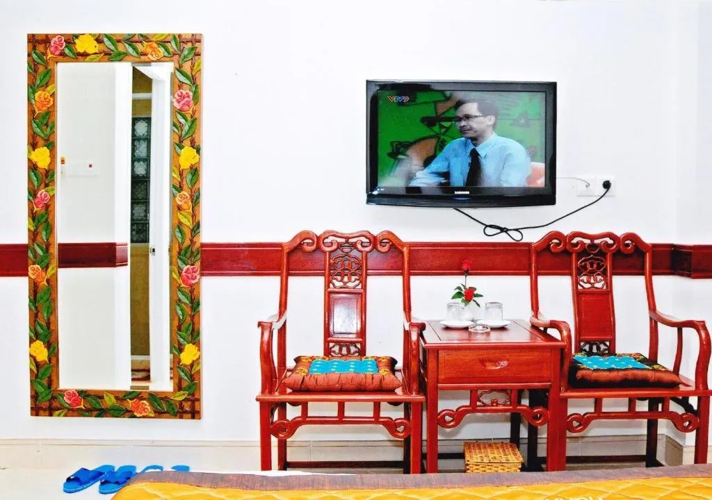 HOANG THANH THUY AIRPORT HOTEL 1 - Gần Ẩm Thực Đêm Chợ Hoàng Hoa Thám