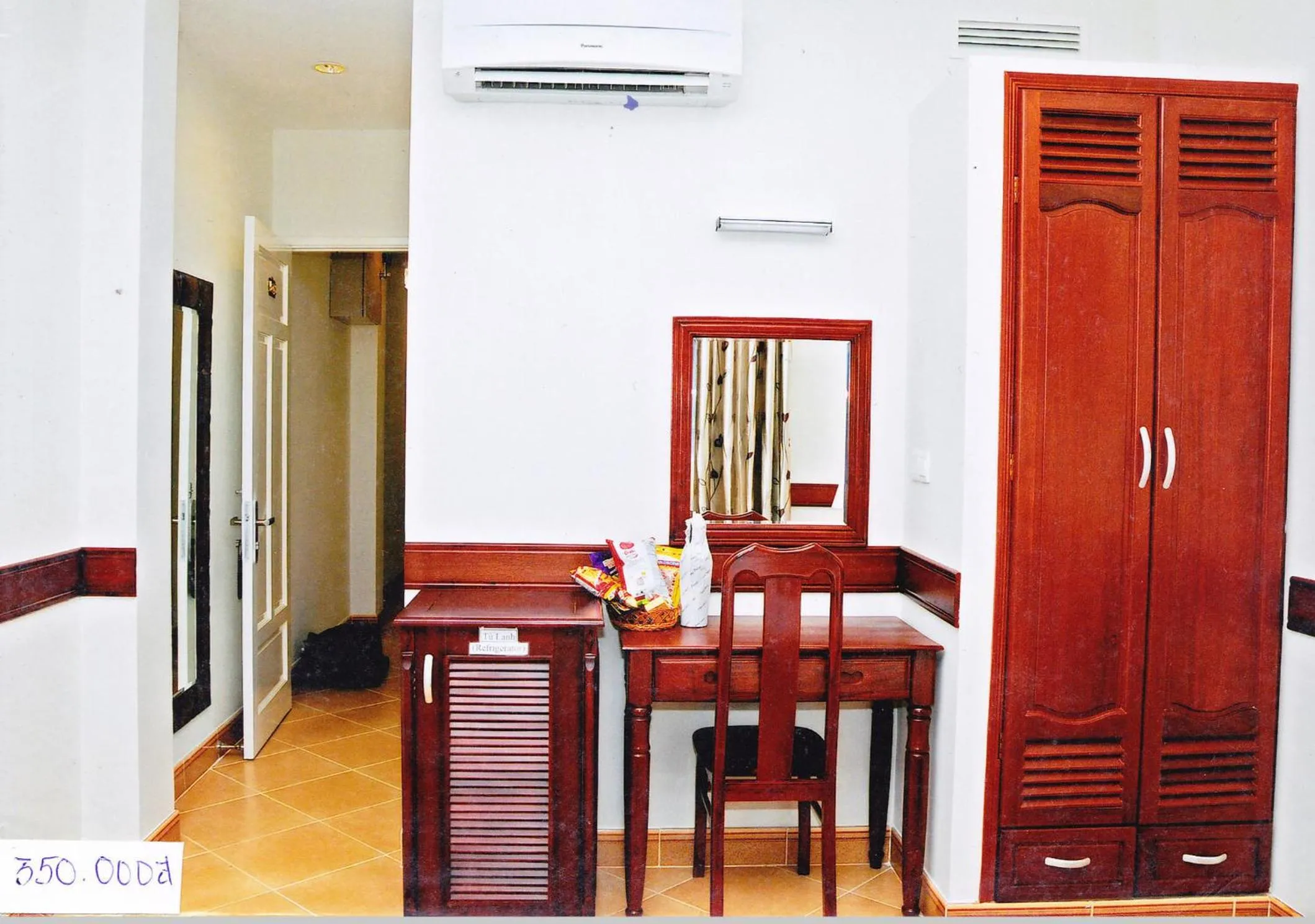 HOANG THANH THUY AIRPORT HOTEL 1 - Gần Ẩm Thực Đêm Chợ Hoàng Hoa Thám