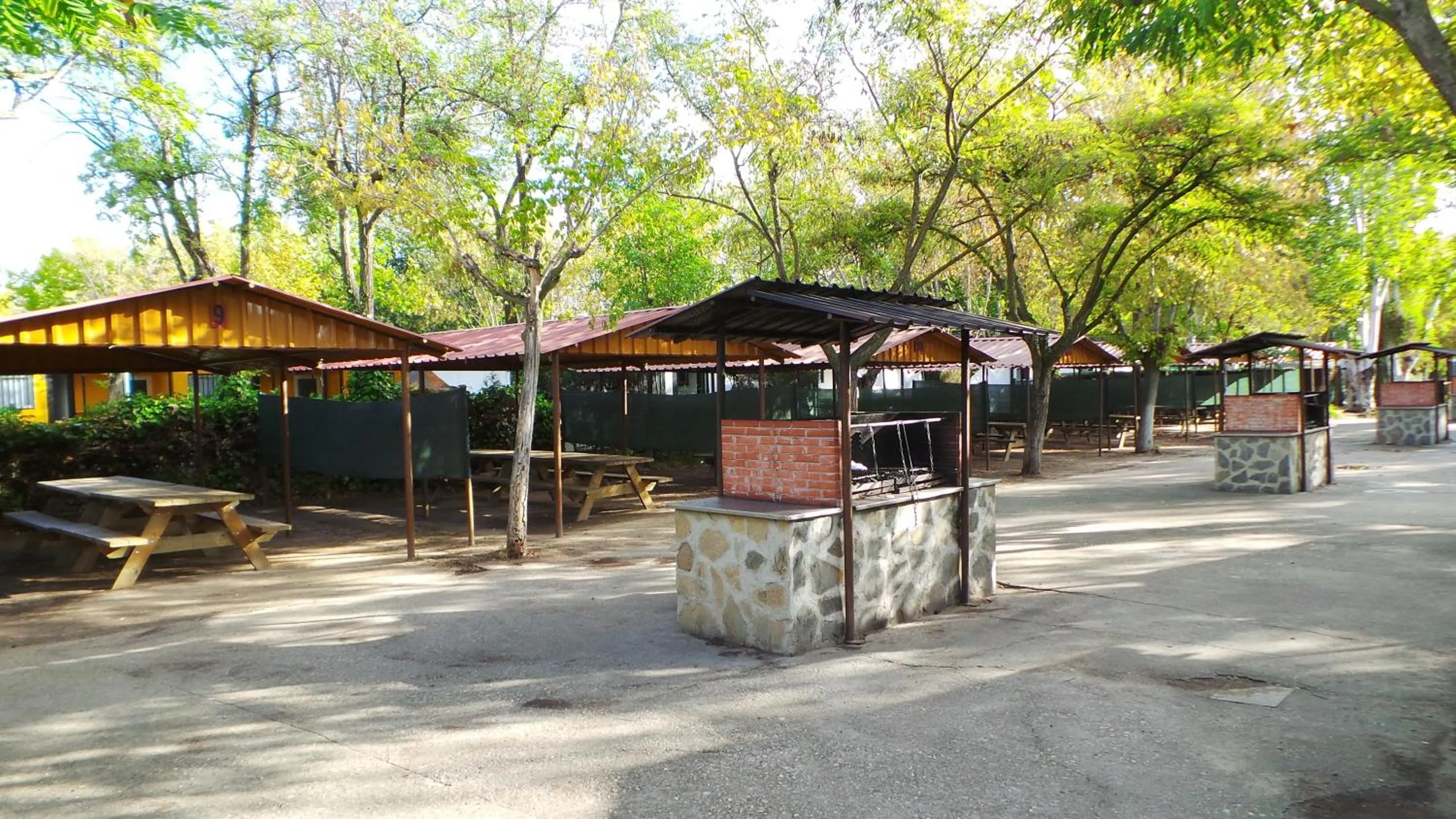 BBQ facilities in Bungalows Alpha