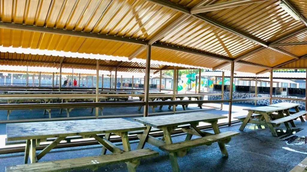 Area and facilities in Bungalows Alpha