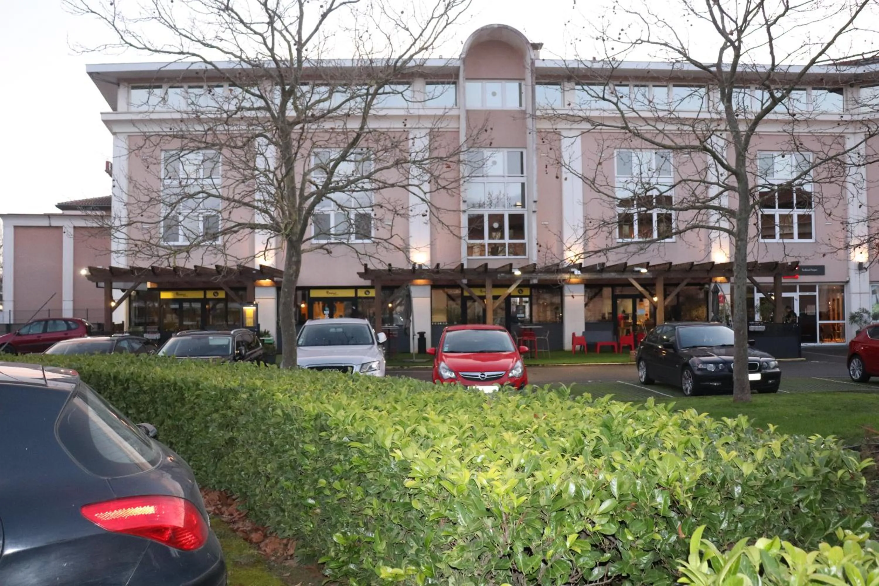 Property building in Ibis Toulouse Purpan Aeroport