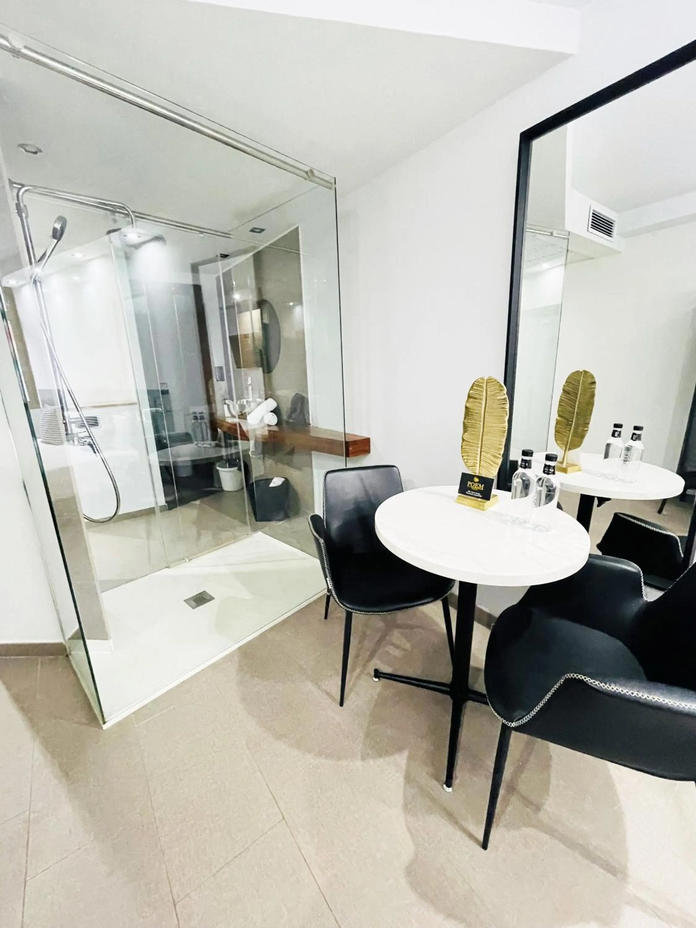 Shower in Poem Suites, Las Canteras